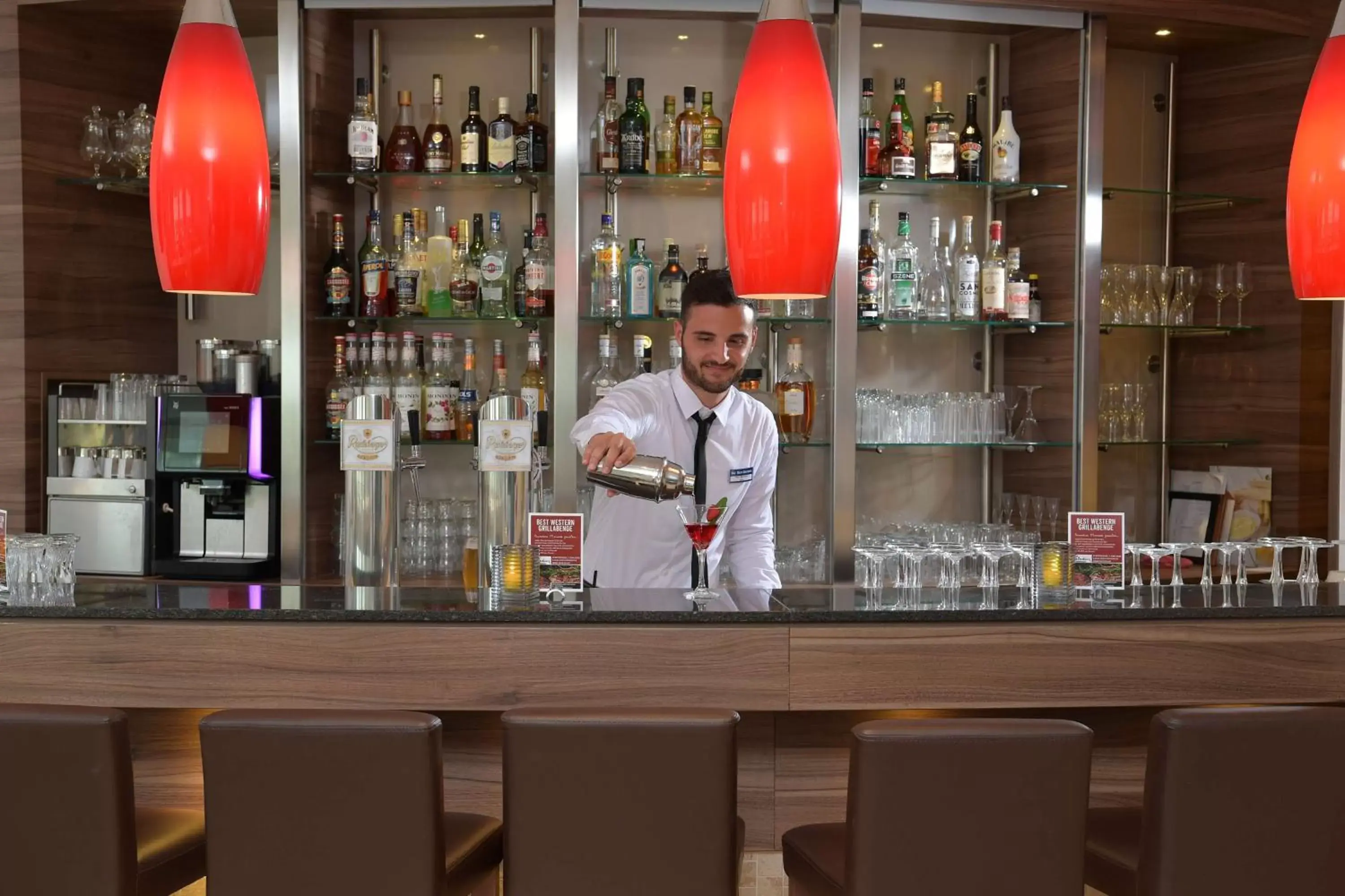 Lounge or bar, Lounge/Bar in Best Western Queens Hotel Pforzheim-Niefern