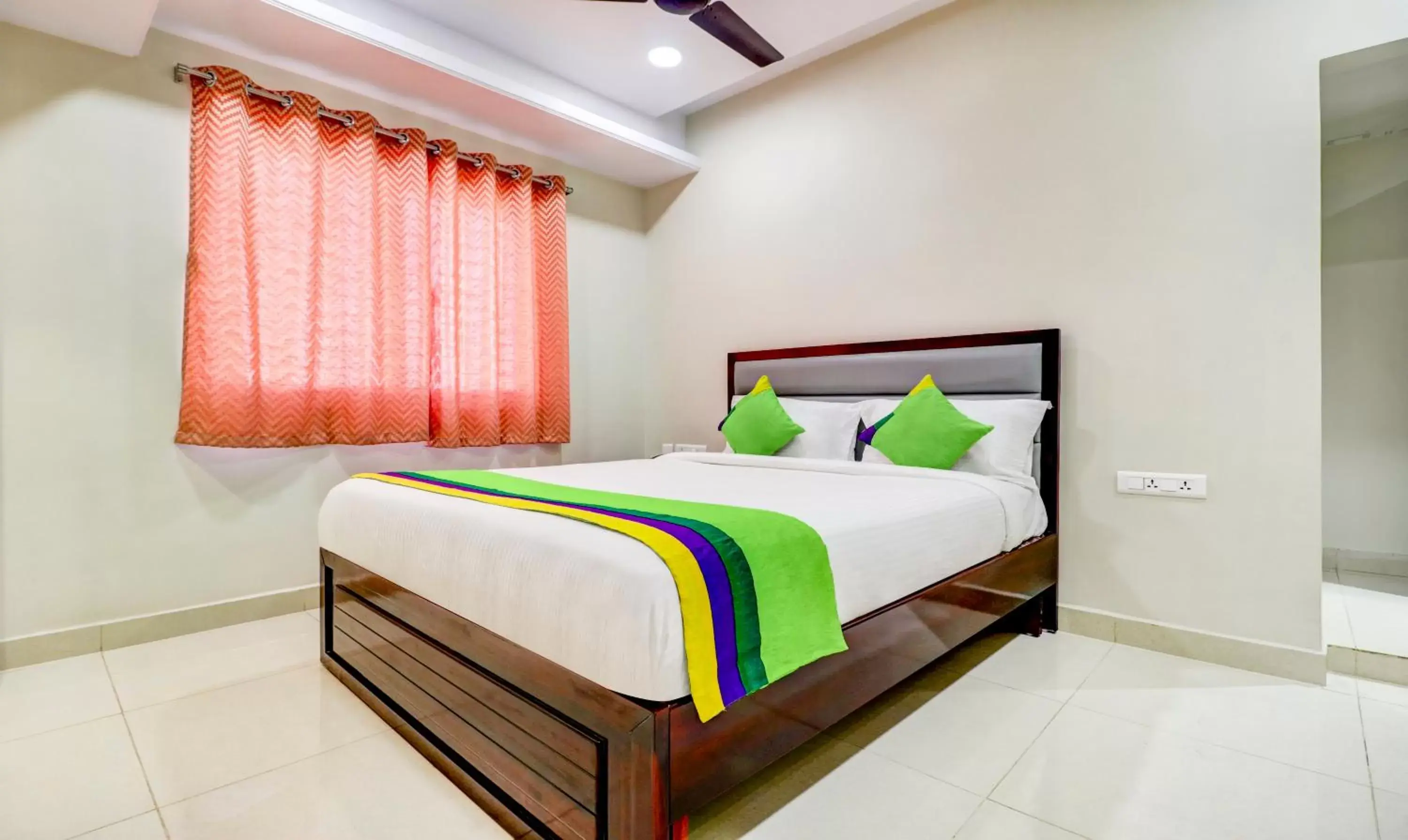 Bedroom, Bed in Treebo Grand Milan Bedroom, Bed in Treebo Grand Milan