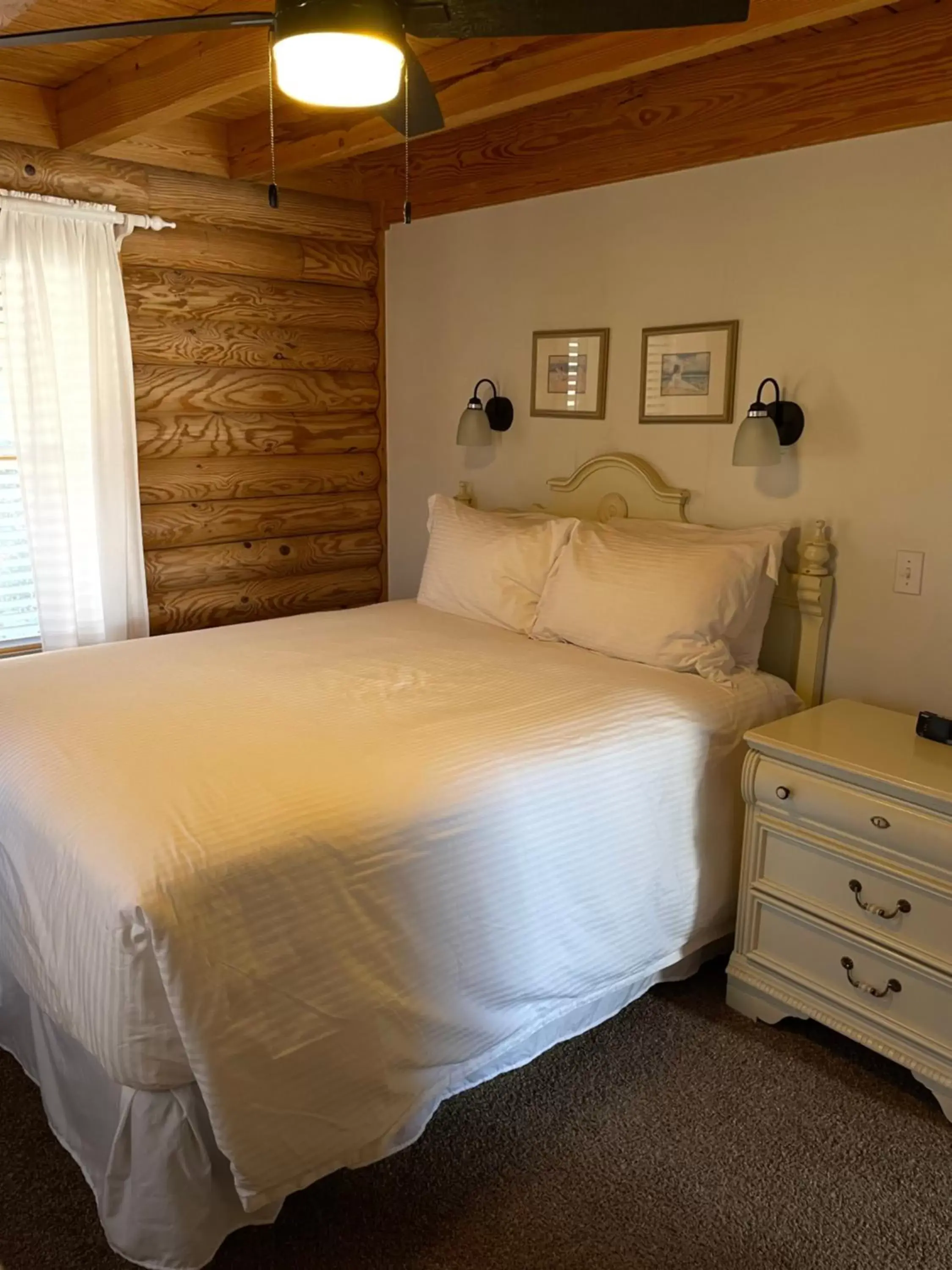 Bed in Crown Lake Resort & RV