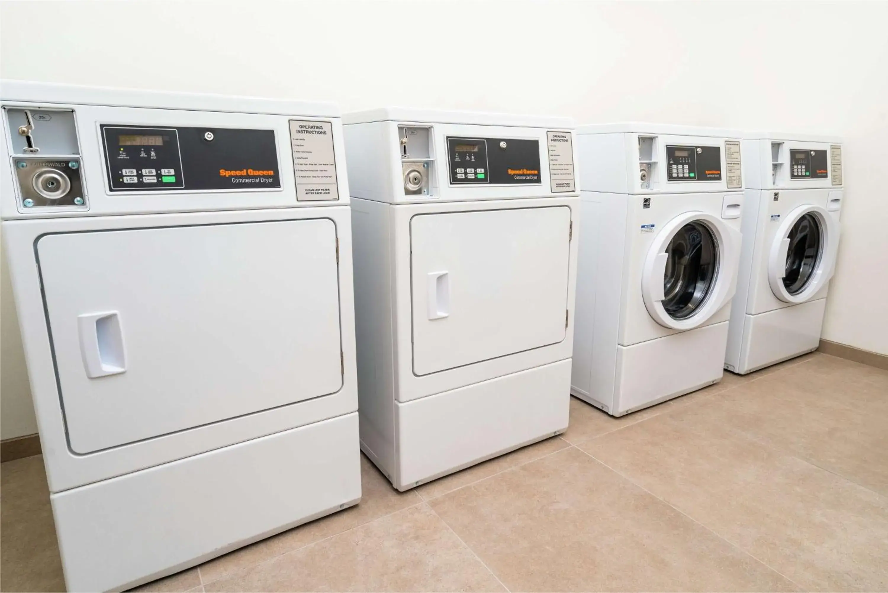 laundry, Kitchen/Kitchenette in Hilton Garden Inn Cedar Park Austin