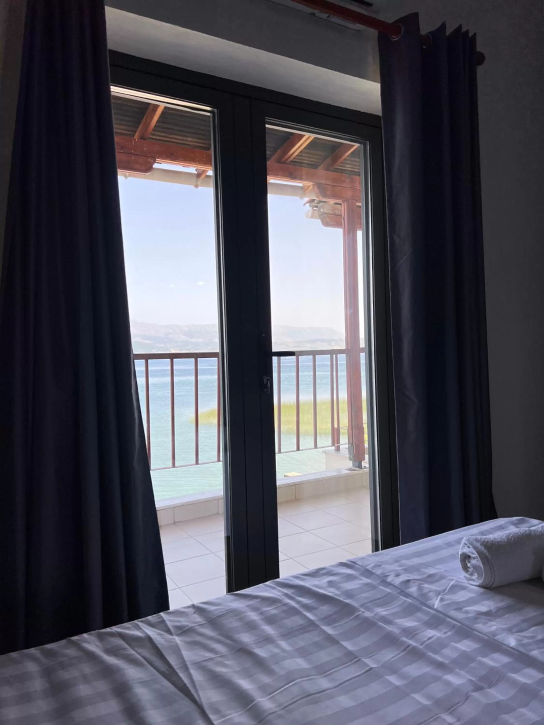 Bed in Hotel Victoria