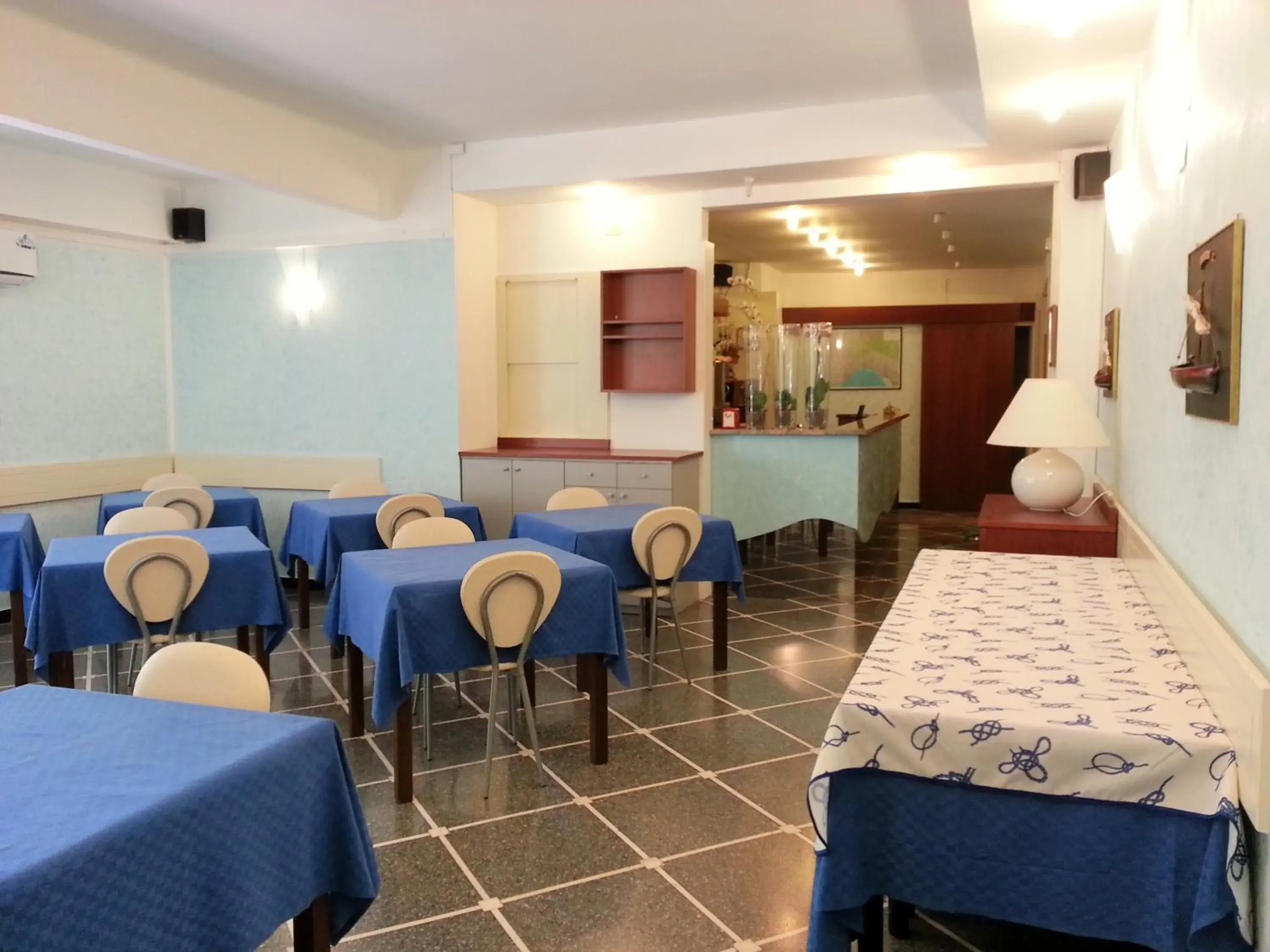 Lounge or bar, Restaurant/Places to Eat in Hotel Mignon Posta