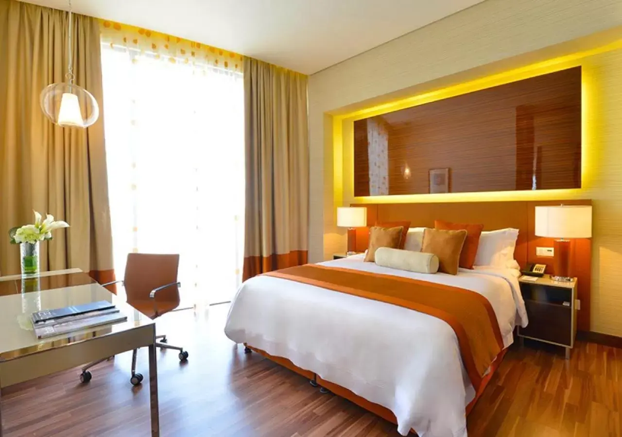 Bedroom, Bed in Fraser Suites Diplomatic Area Bahrain Bedroom, Bed in Fraser Suites Diplomatic Area Bahrain