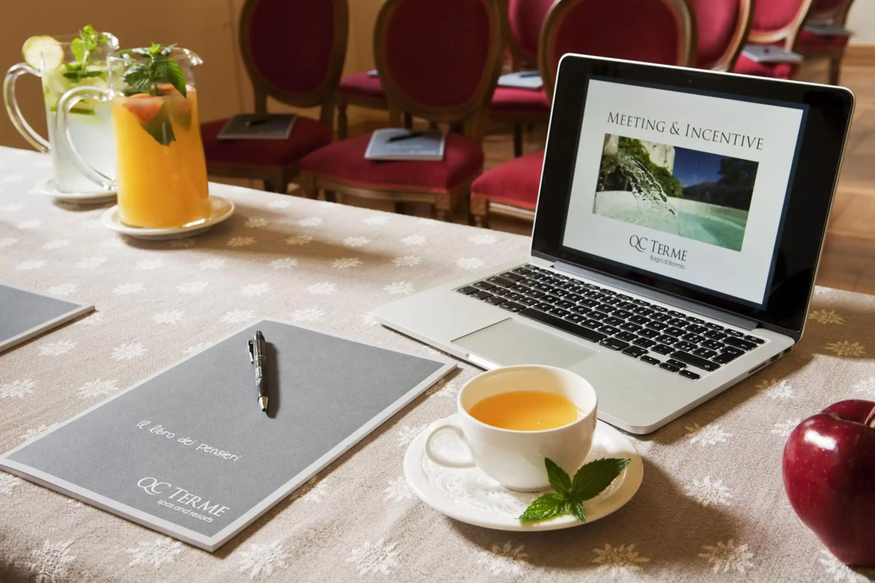 Business facilities in QC Terme Grand Hotel Bagni Nuovi