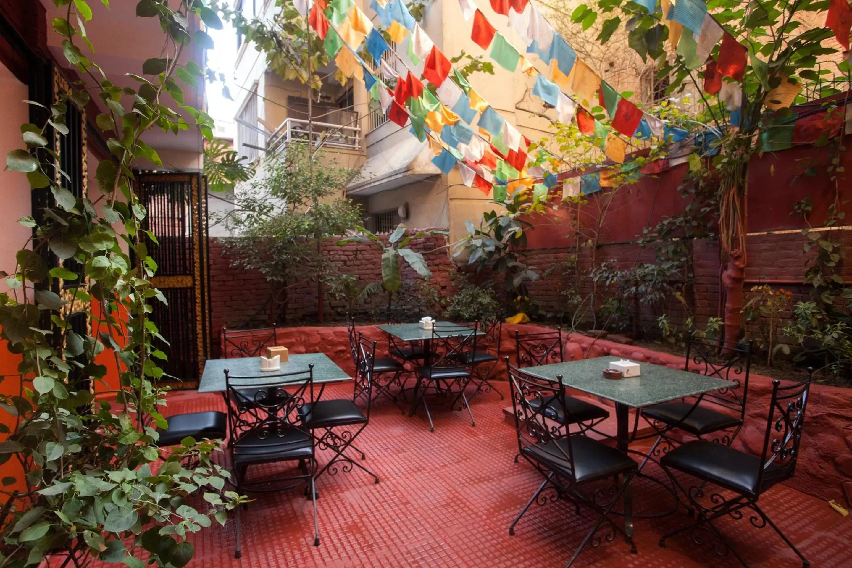 Garden, Restaurant/Places to Eat in Kathmandu Regency Hotel