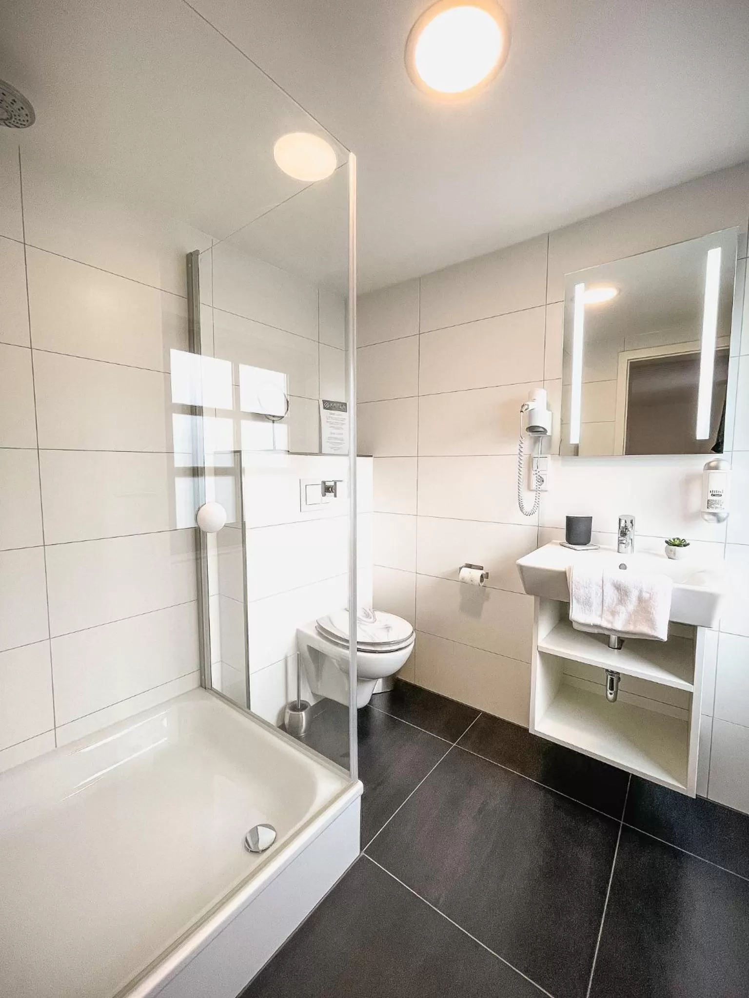 Bathroom in Hotel Kavala