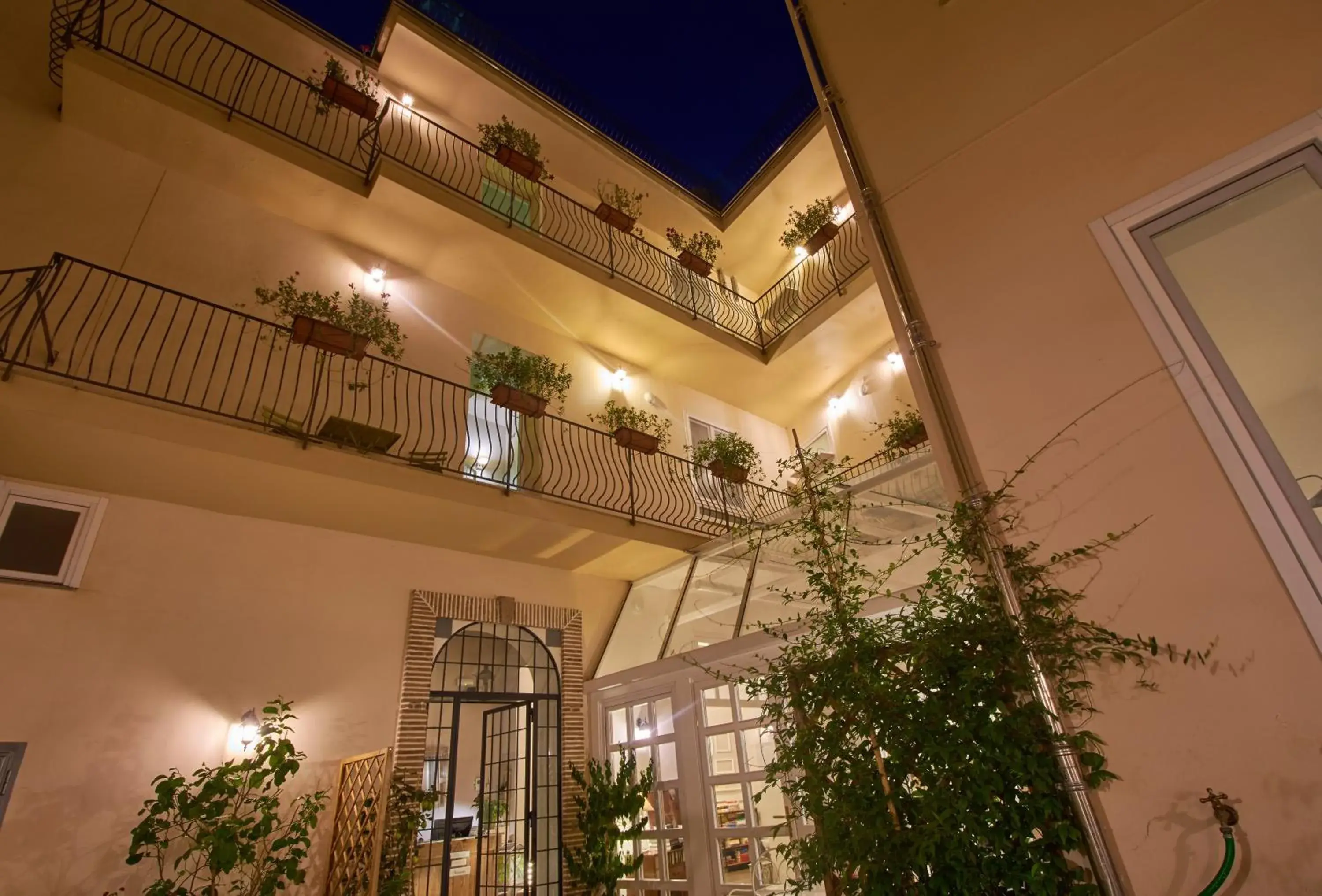 Patio, Property Building in Cas'E Charming House