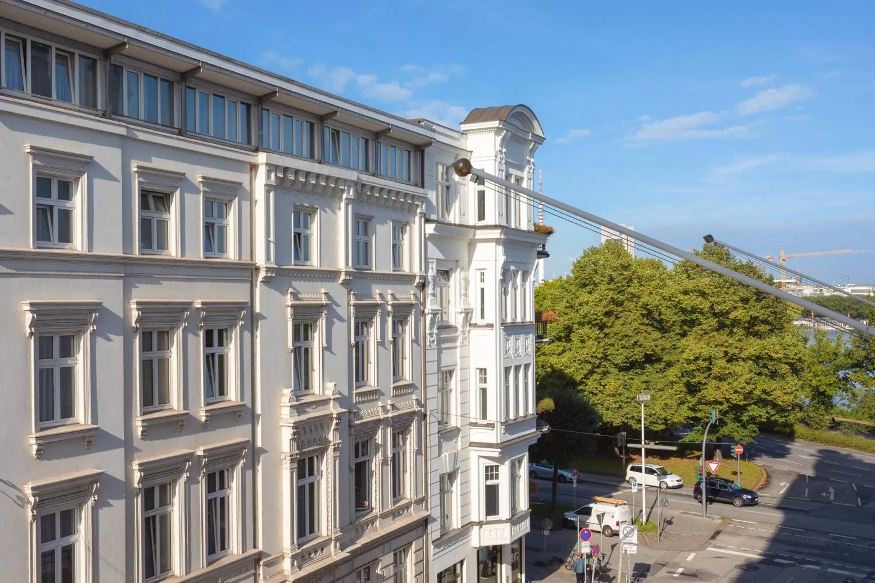 Photo of the whole room in Hotel Atlantic Hamburg, Autograph Collection