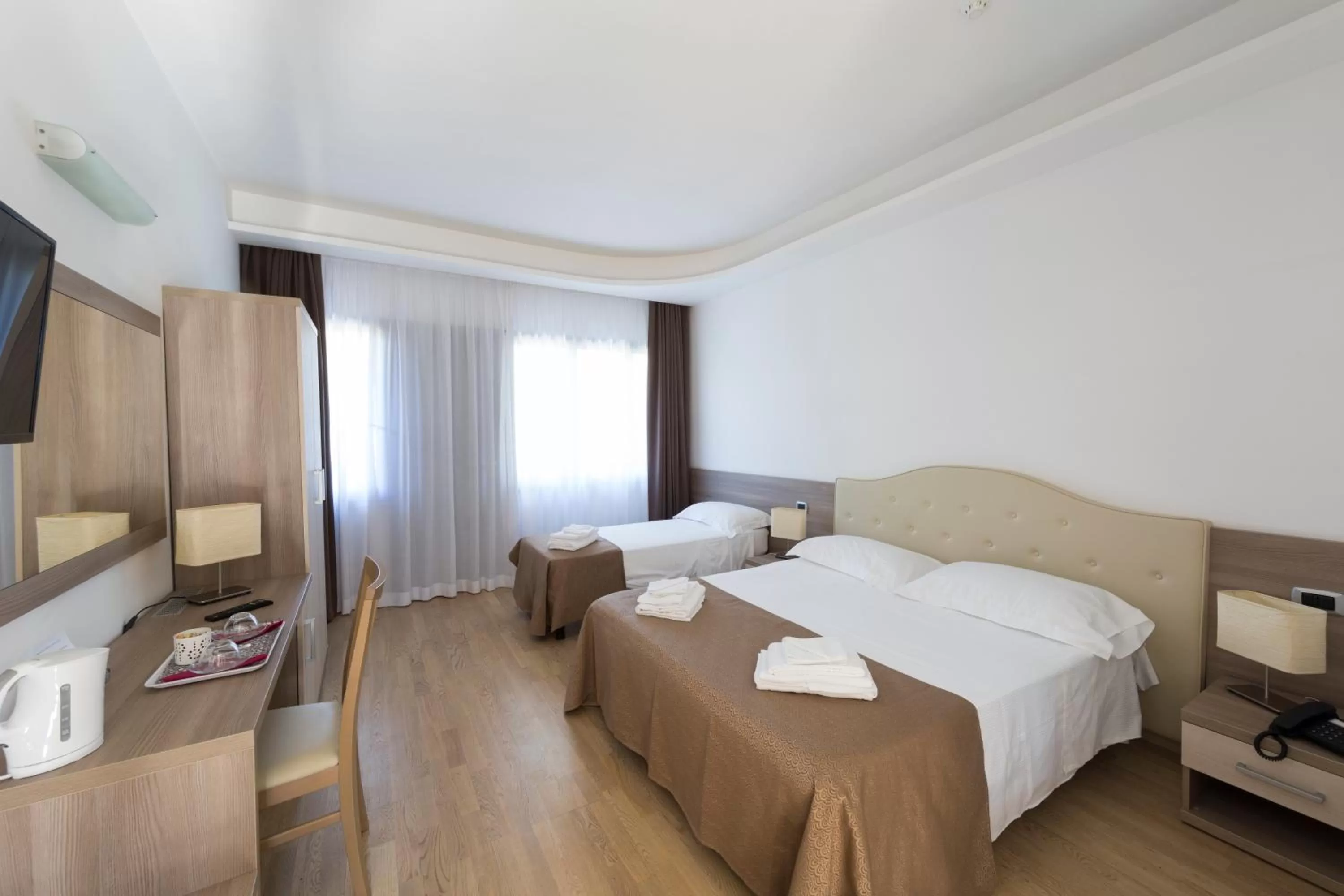 Superior Double Room in Hotel Boomerang Roma