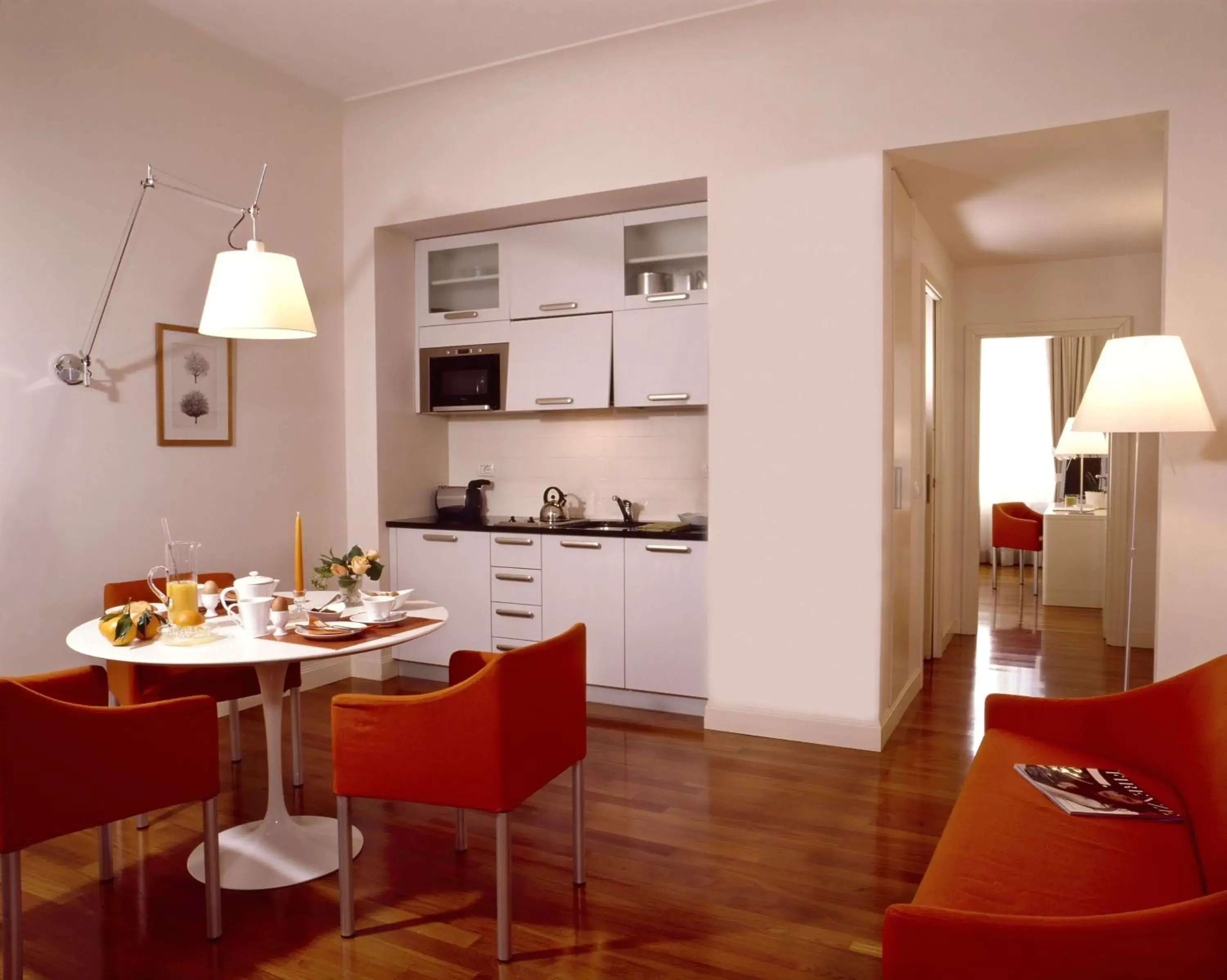 Kitchen or kitchenette, Dining Area in Residence Hilda