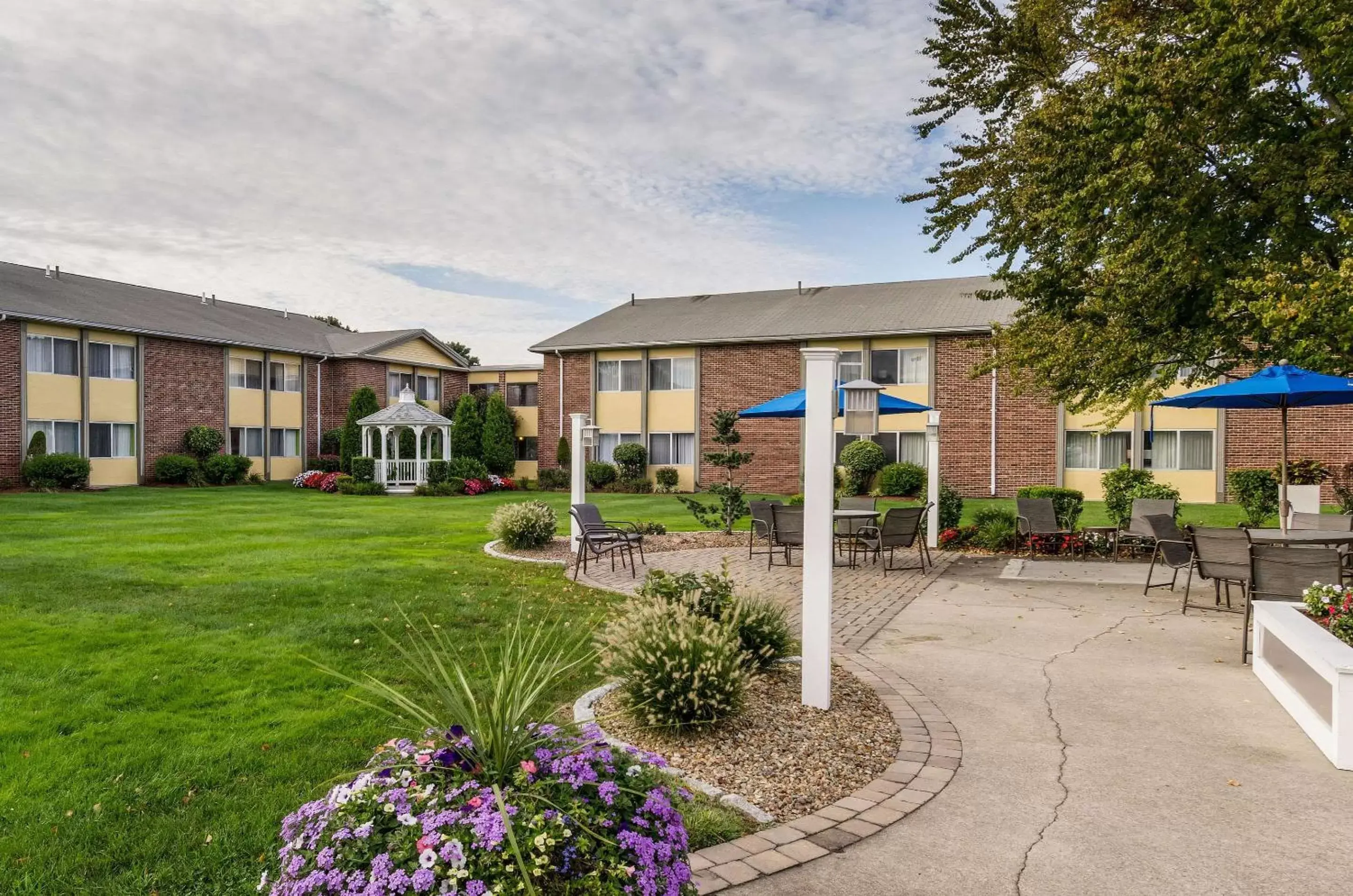 Property Building in Clarion Hotel Seekonk - Providence
