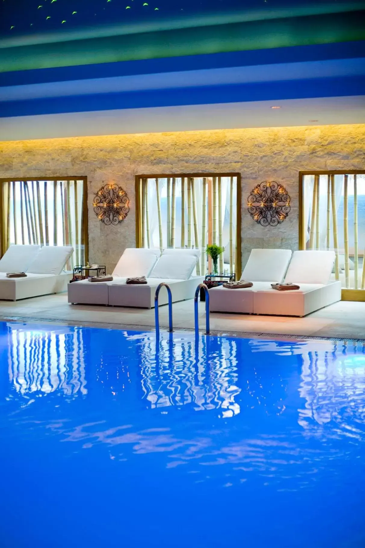 Swimming Pool in Wyndham Ankara