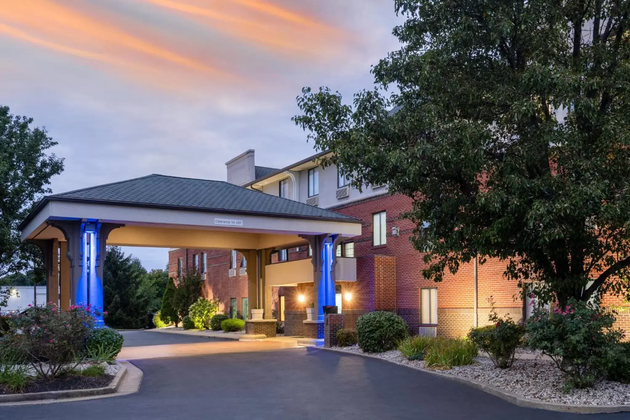 Property building in Holiday Inn Express Corydon by IHG Property building in Holiday Inn Express Corydon by IHG