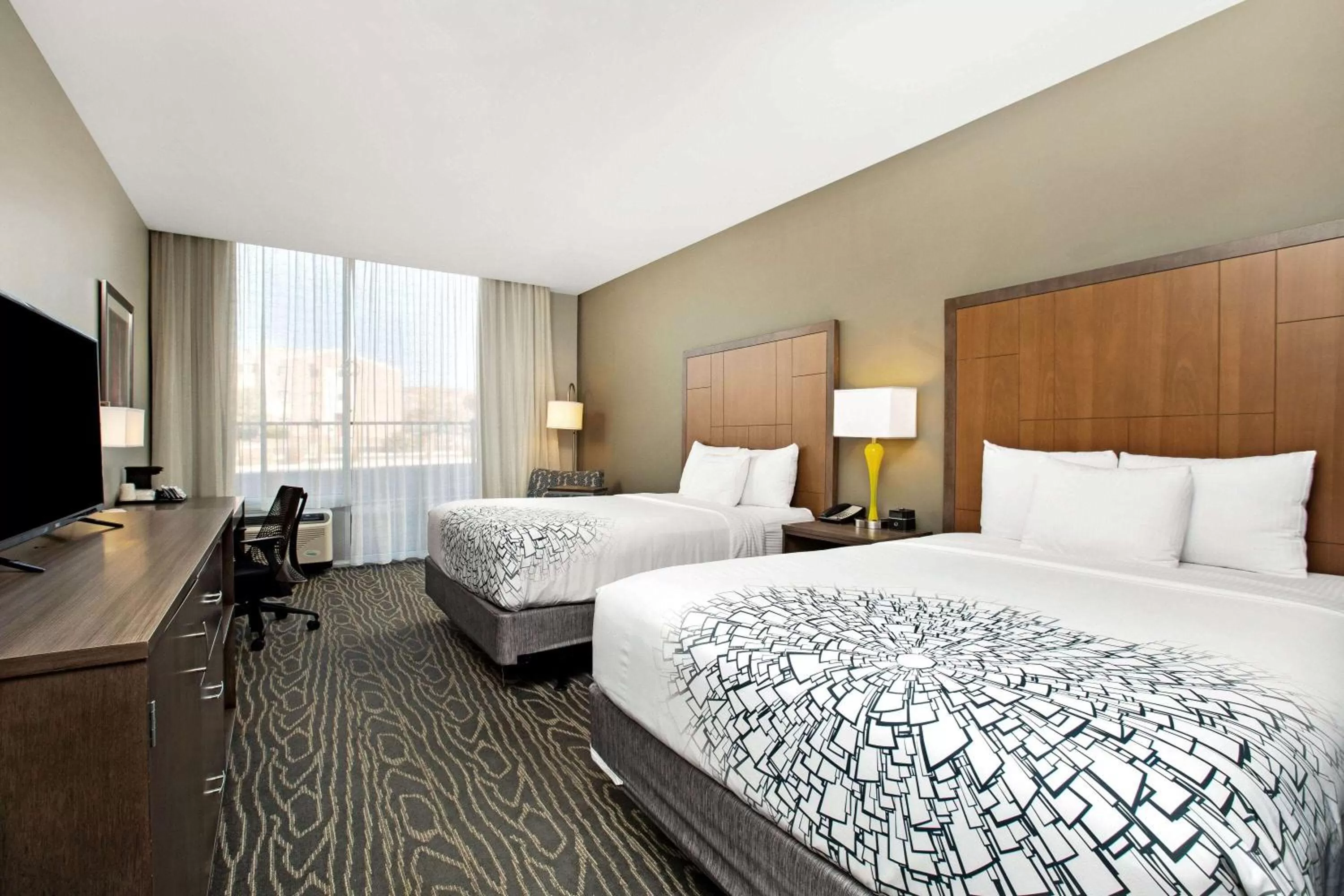 Photo of the whole room, Bed in La Quinta by Wyndham Page at Lake Powell