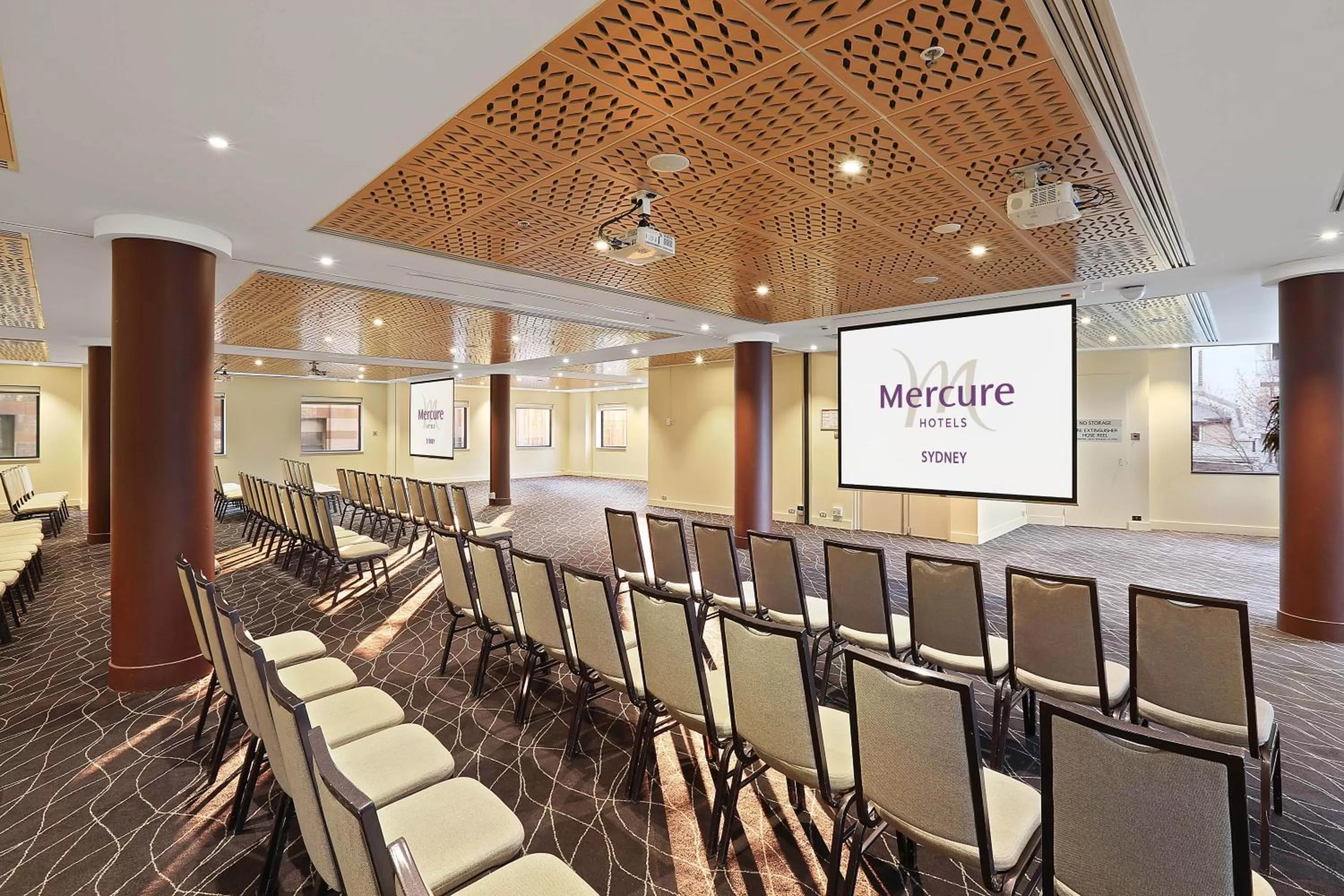 Banquet/Function facilities in Mercure Sydney