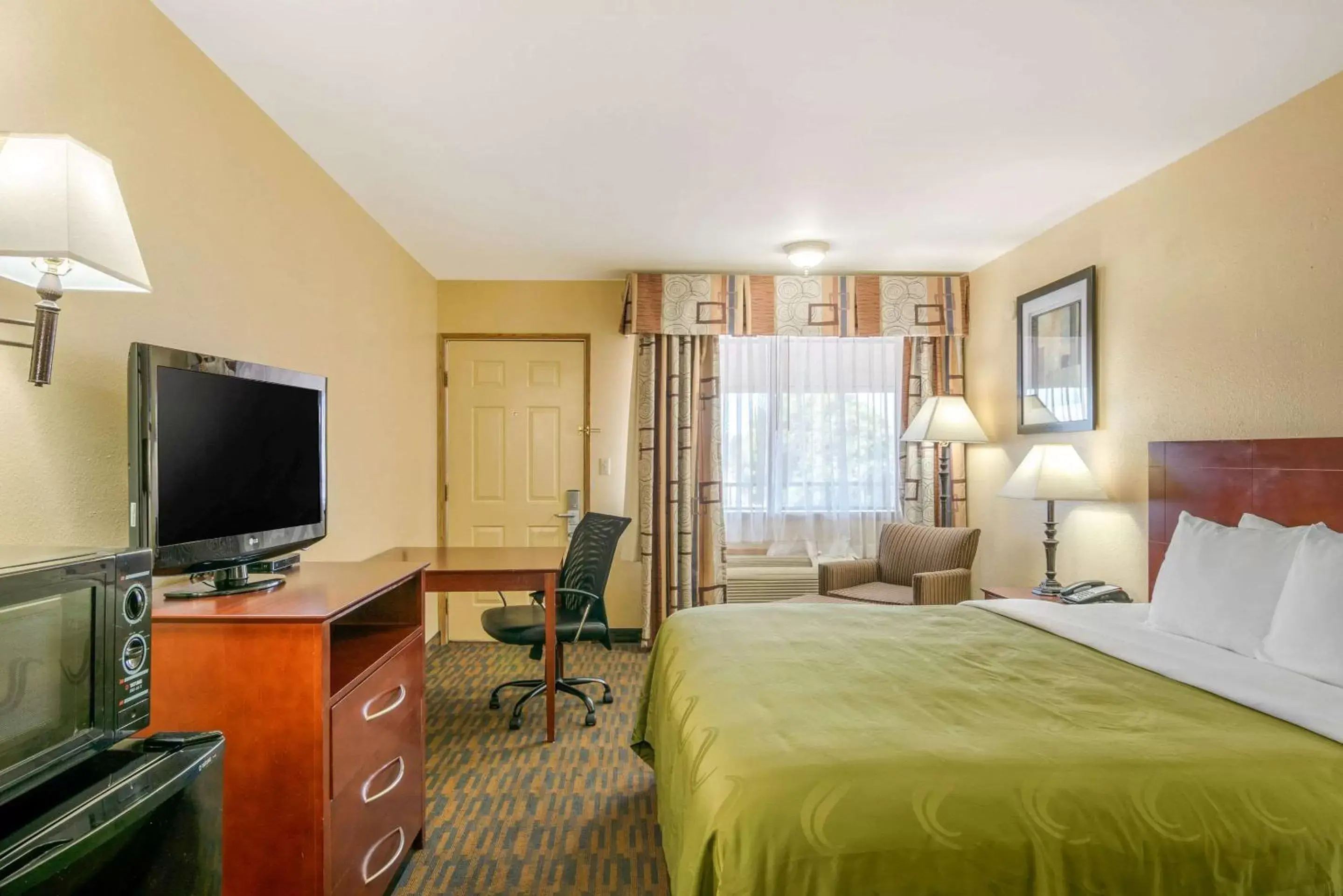 Photo of the whole room in Quality Inn Klamath Falls - Crater Lake Gateway