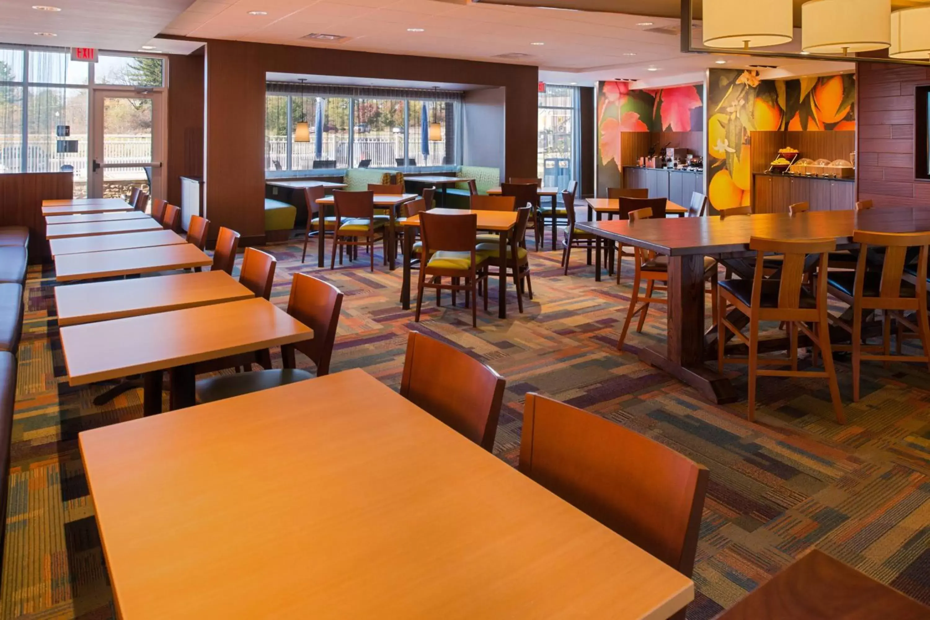 Breakfast, Restaurant/Places to Eat in Fairfield Inn & Suites by Marriott Akron Stow