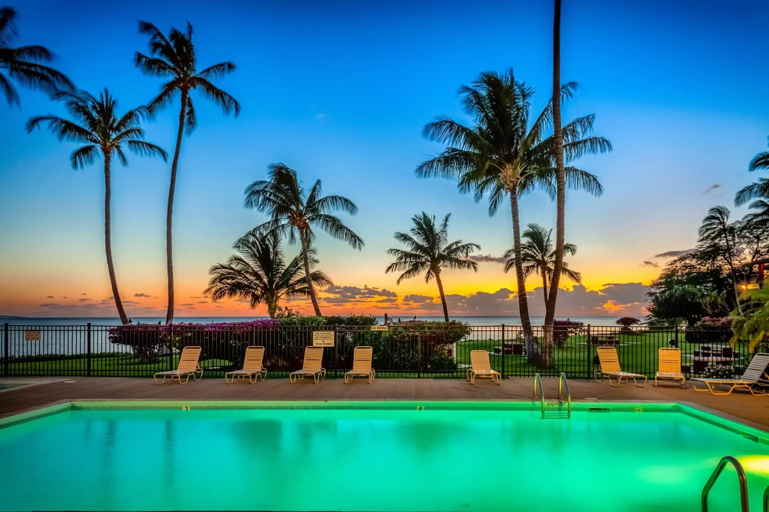 Swimming Pool in Castle Molokai Shores