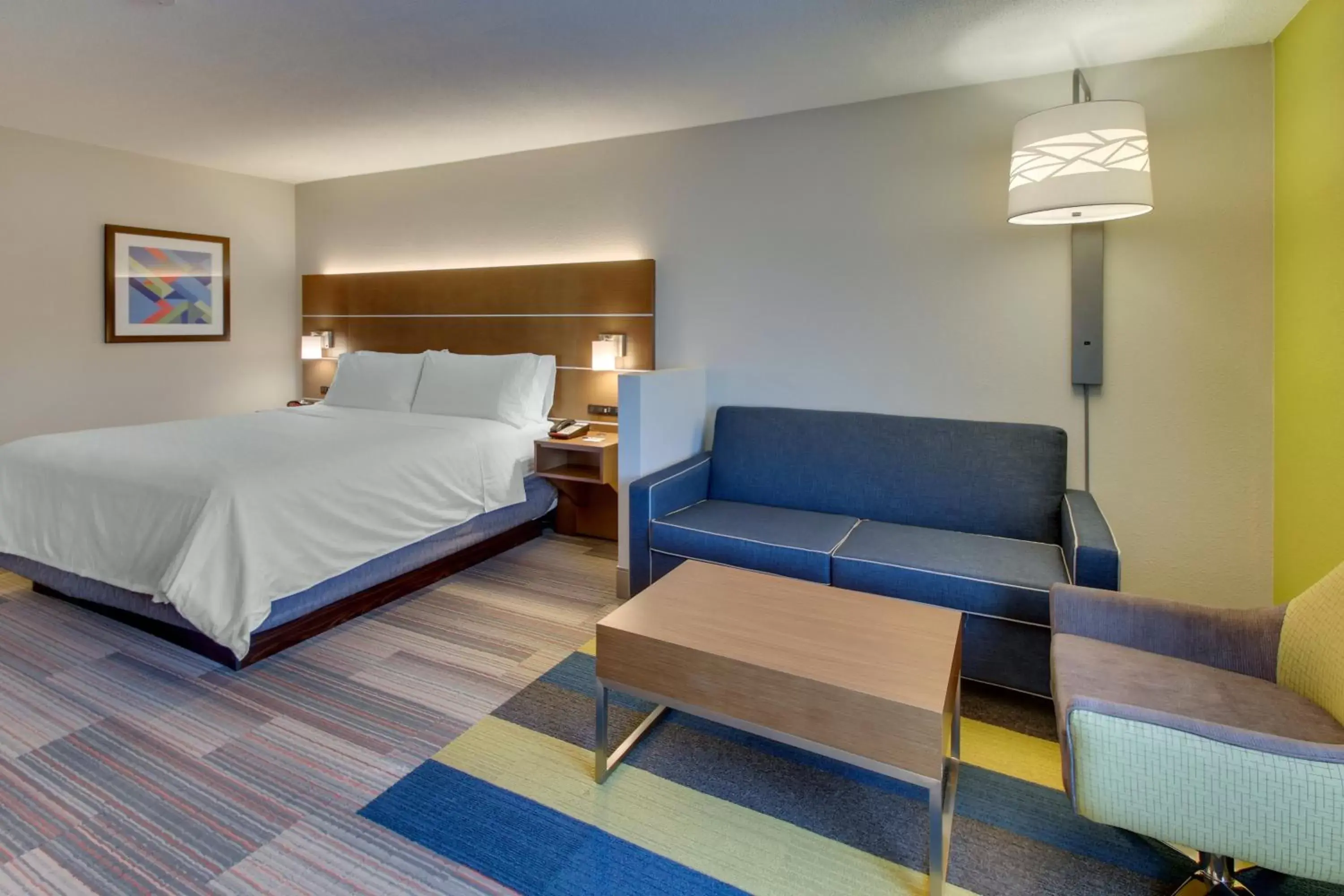 Photo of the whole room in Holiday Inn Express & Suites Atlanta Perimeter Mall Hotel, an IHG Hotel