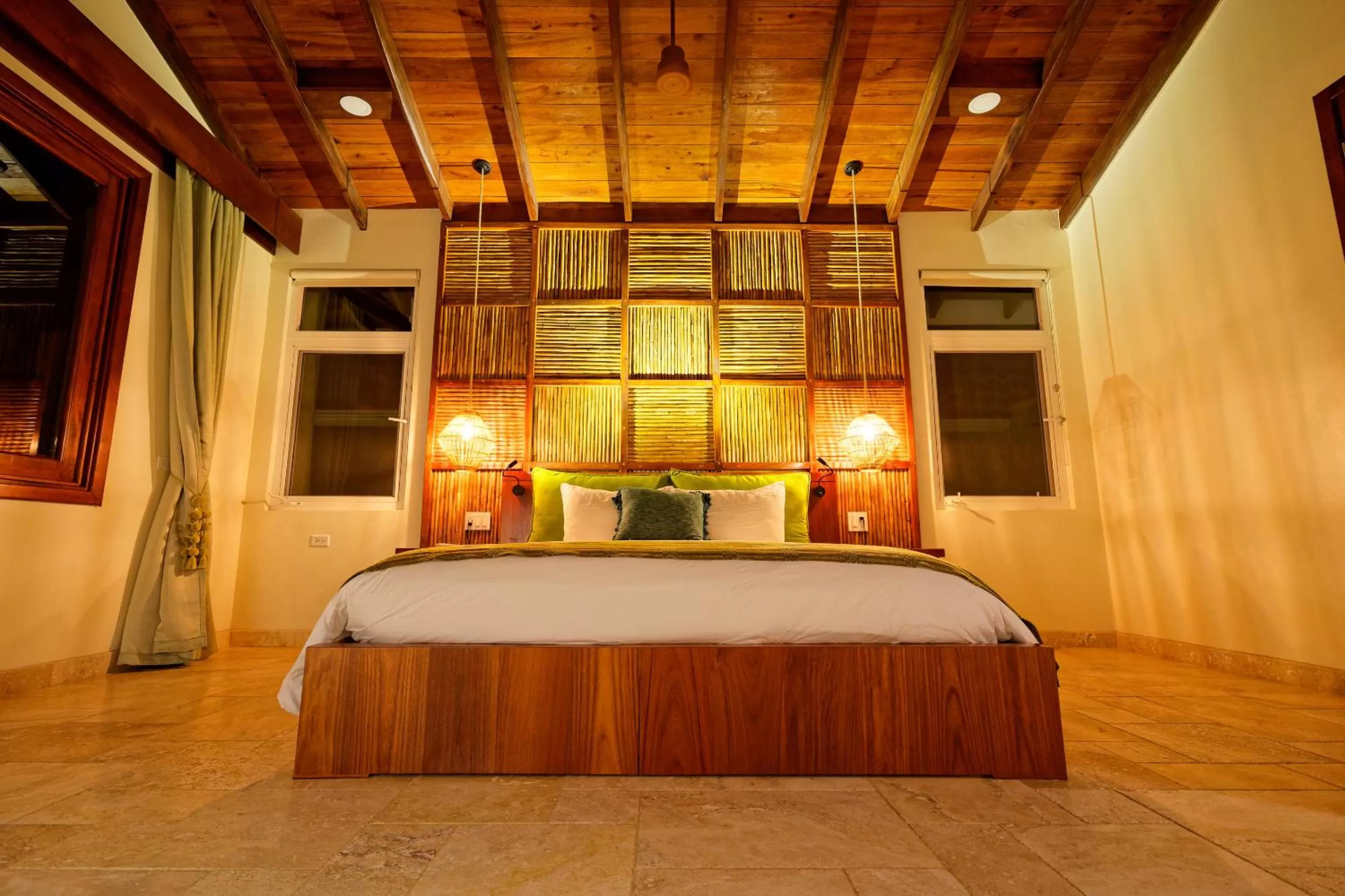 Bedroom, Bed in Sleeping Giant Rainforest Lodge