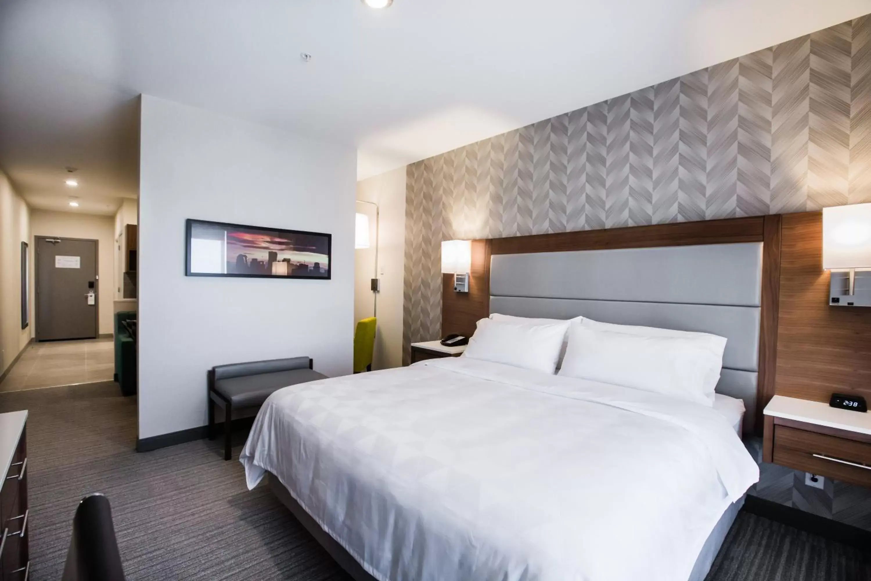 Photo of the whole room, Bed in Holiday Inn Hotel & Suites Calgary South - Conference Ctr, an IHG Hotel