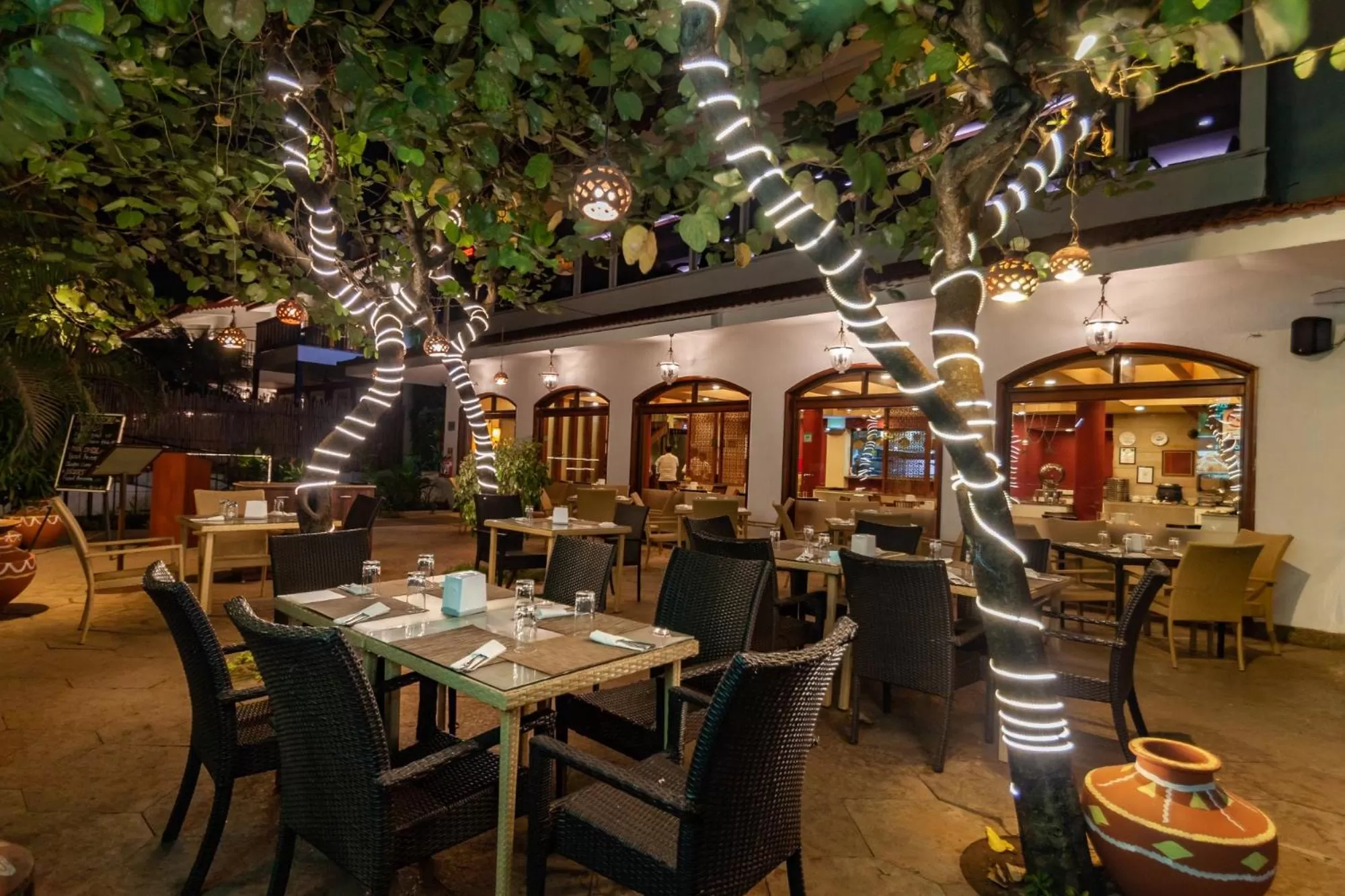 Restaurant/places to eat in Acron Seaway Resort