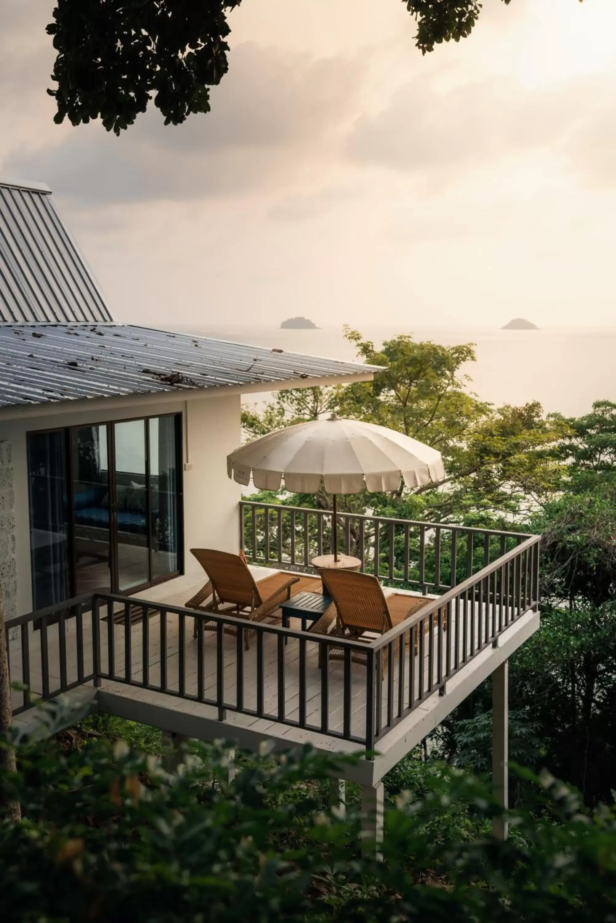 View (from property/room) in Koh Chang Cliff Beach Resort