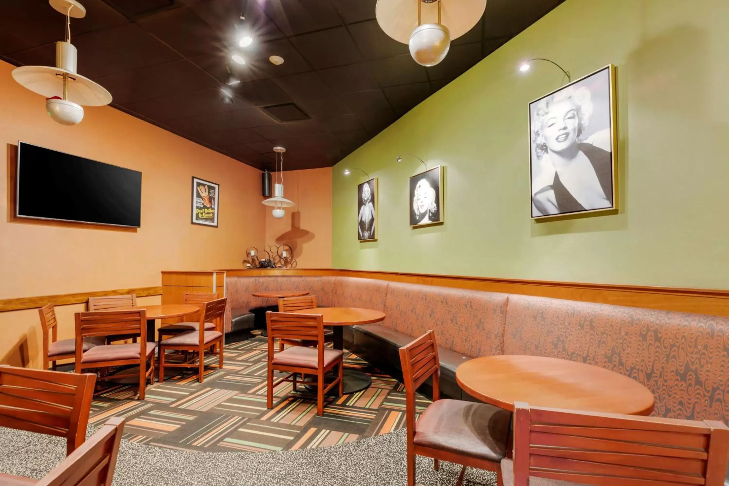 Lounge or bar, Restaurant/Places to Eat in Best Western Plus Loveland Inn