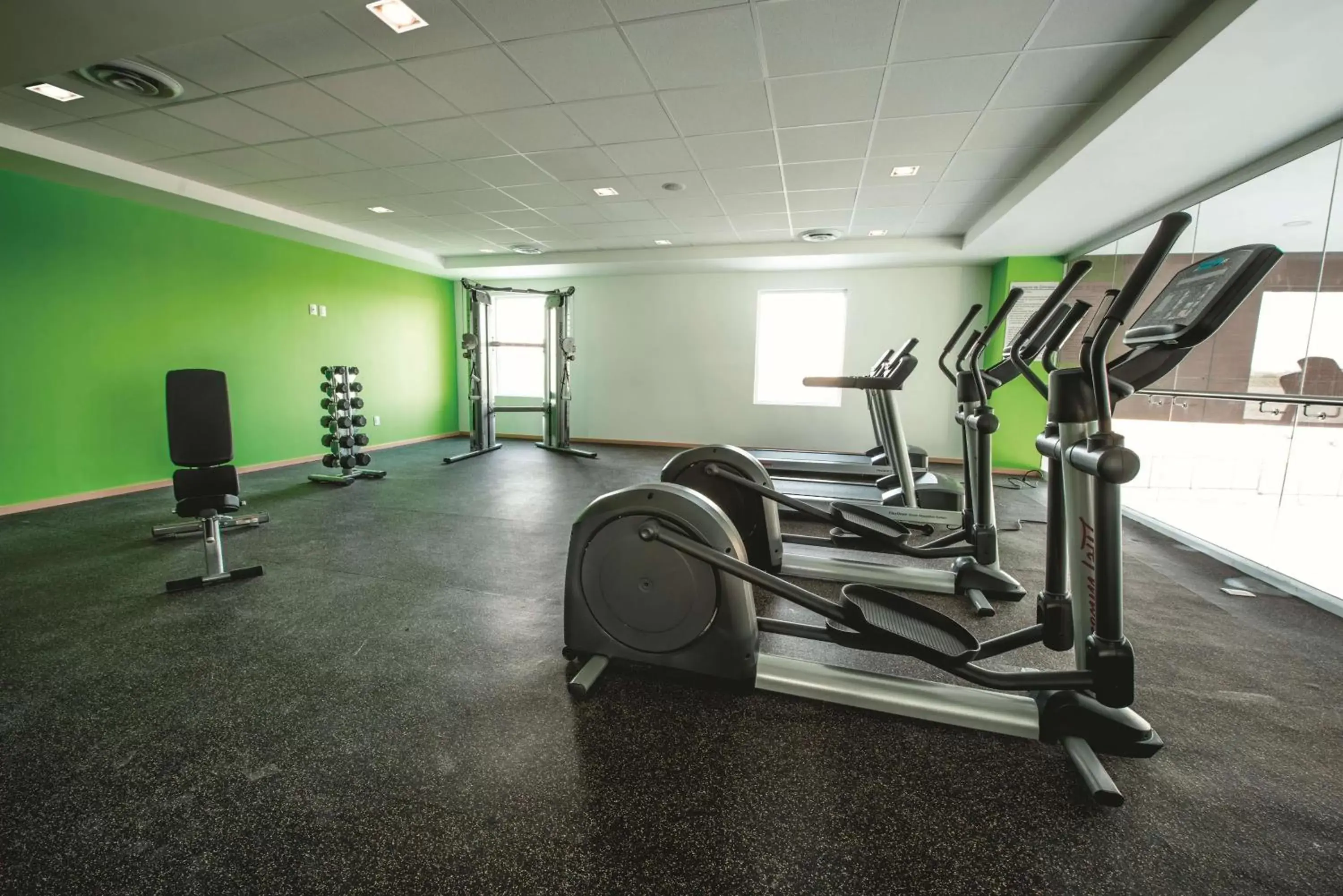 Fitness centre/facilities, Fitness Center/Facilities in La Quinta by Wyndham San Jose Chiapa Puebla