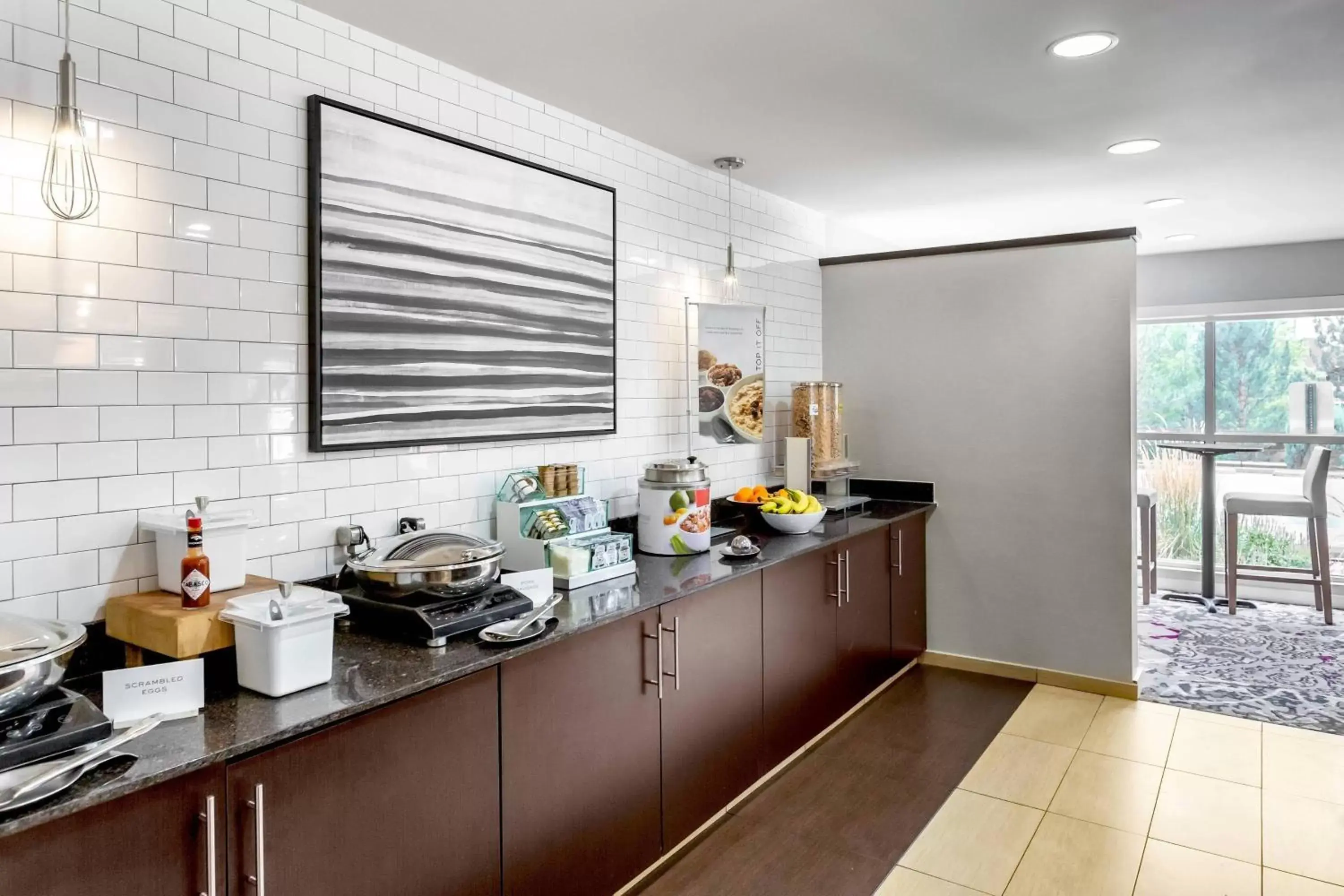 Breakfast, Kitchen/Kitchenette in Residence Inn Denver North/Westminster