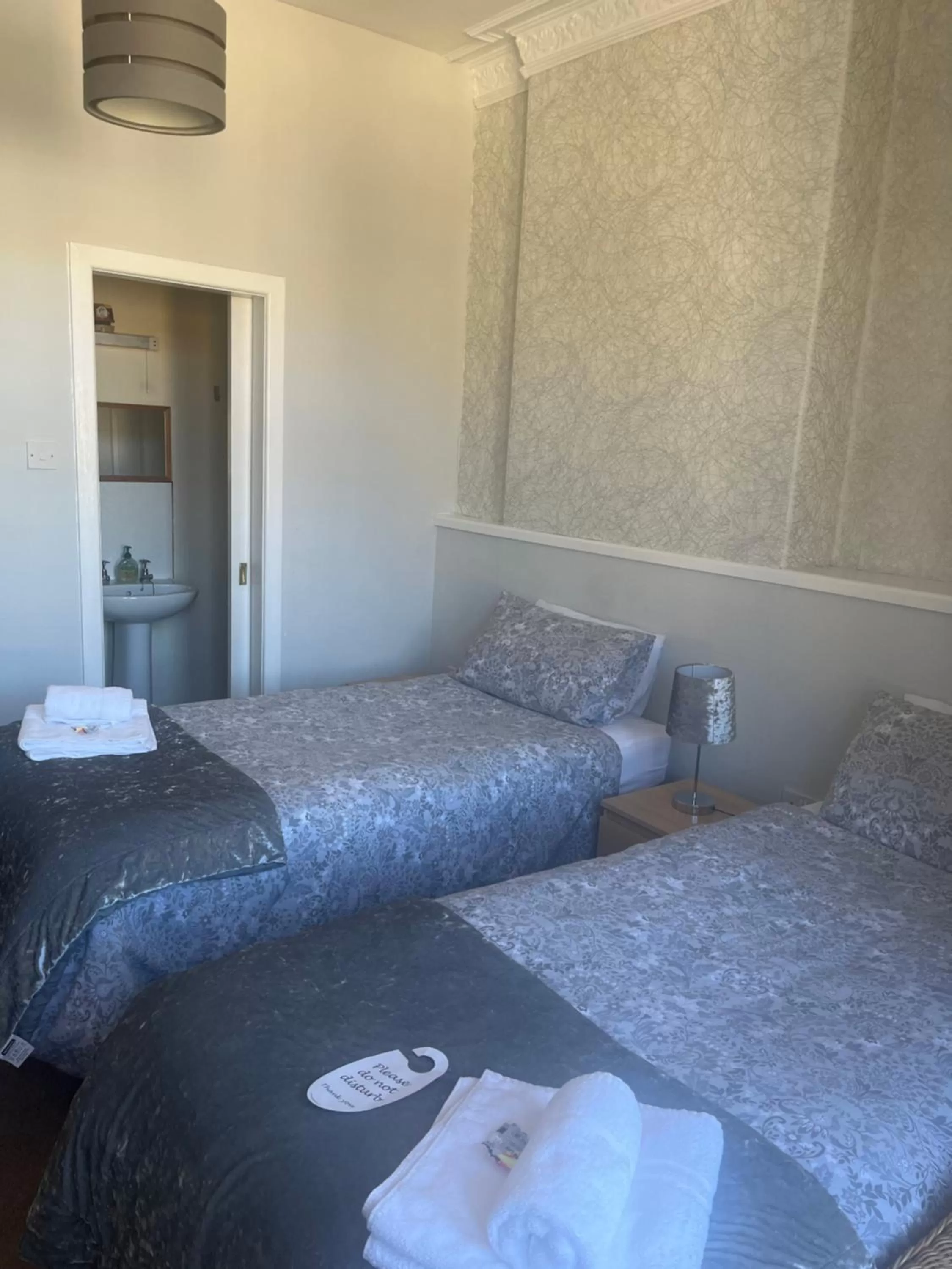 Bed in DunMoore Guesthouse