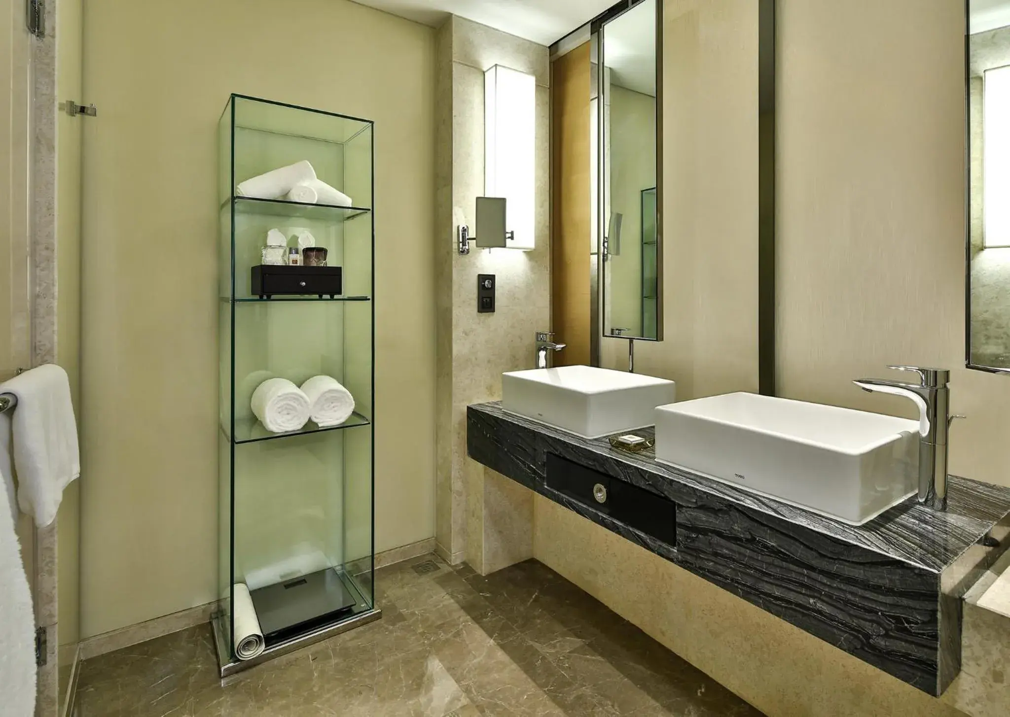 Bathroom in Crowne Plaza Chengdu Wenjiang, an IHG Hotel