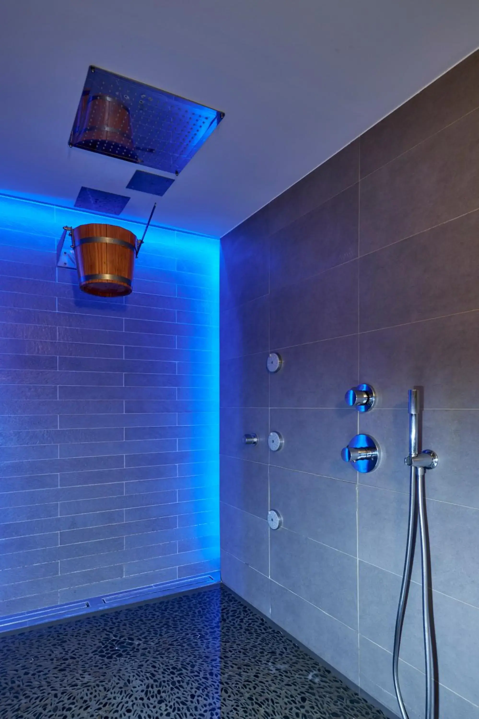 Spa and wellness centre/facilities, Bathroom in Rezia Hotel Bormio