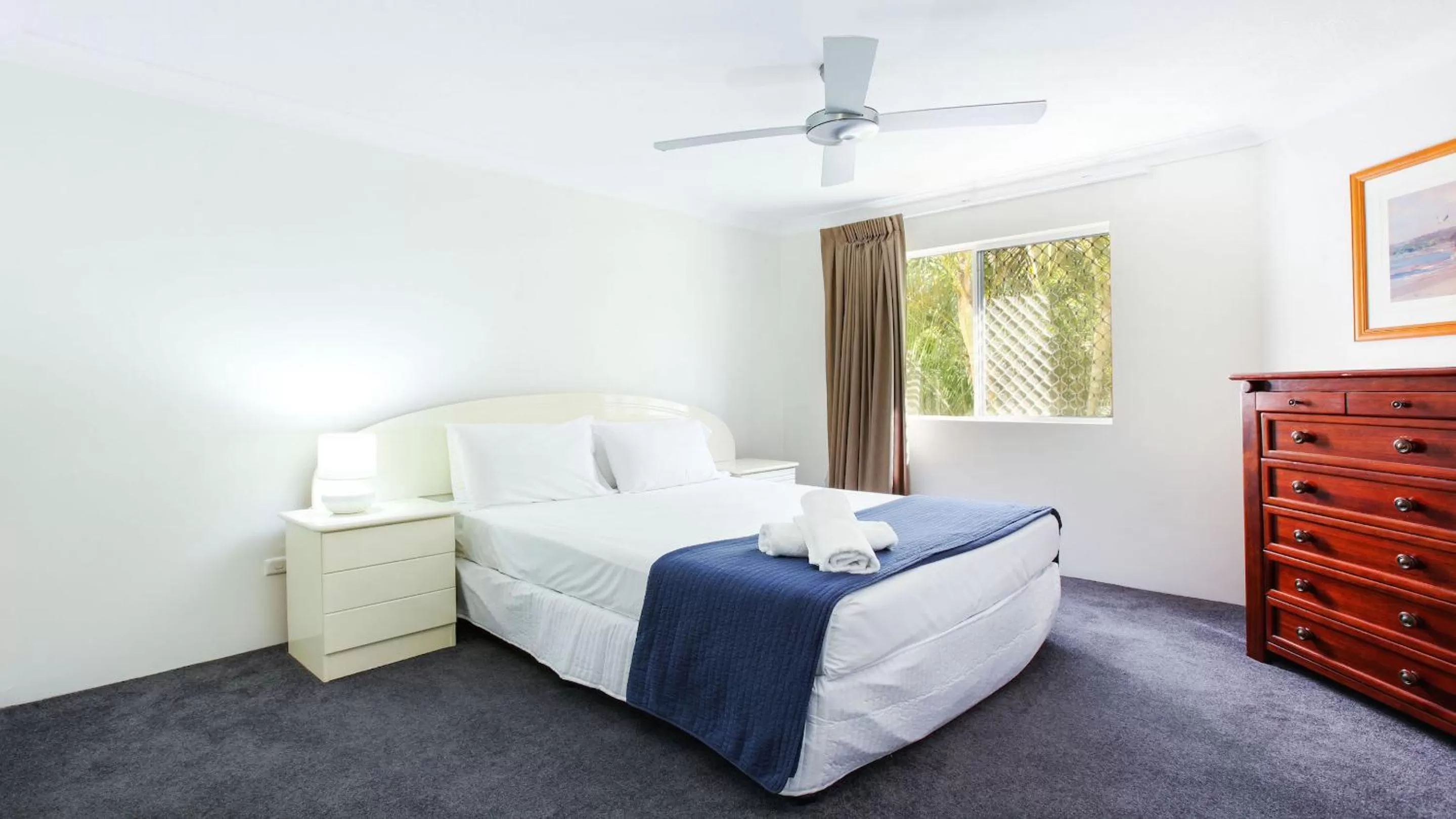 Bed in Mari Court Resort