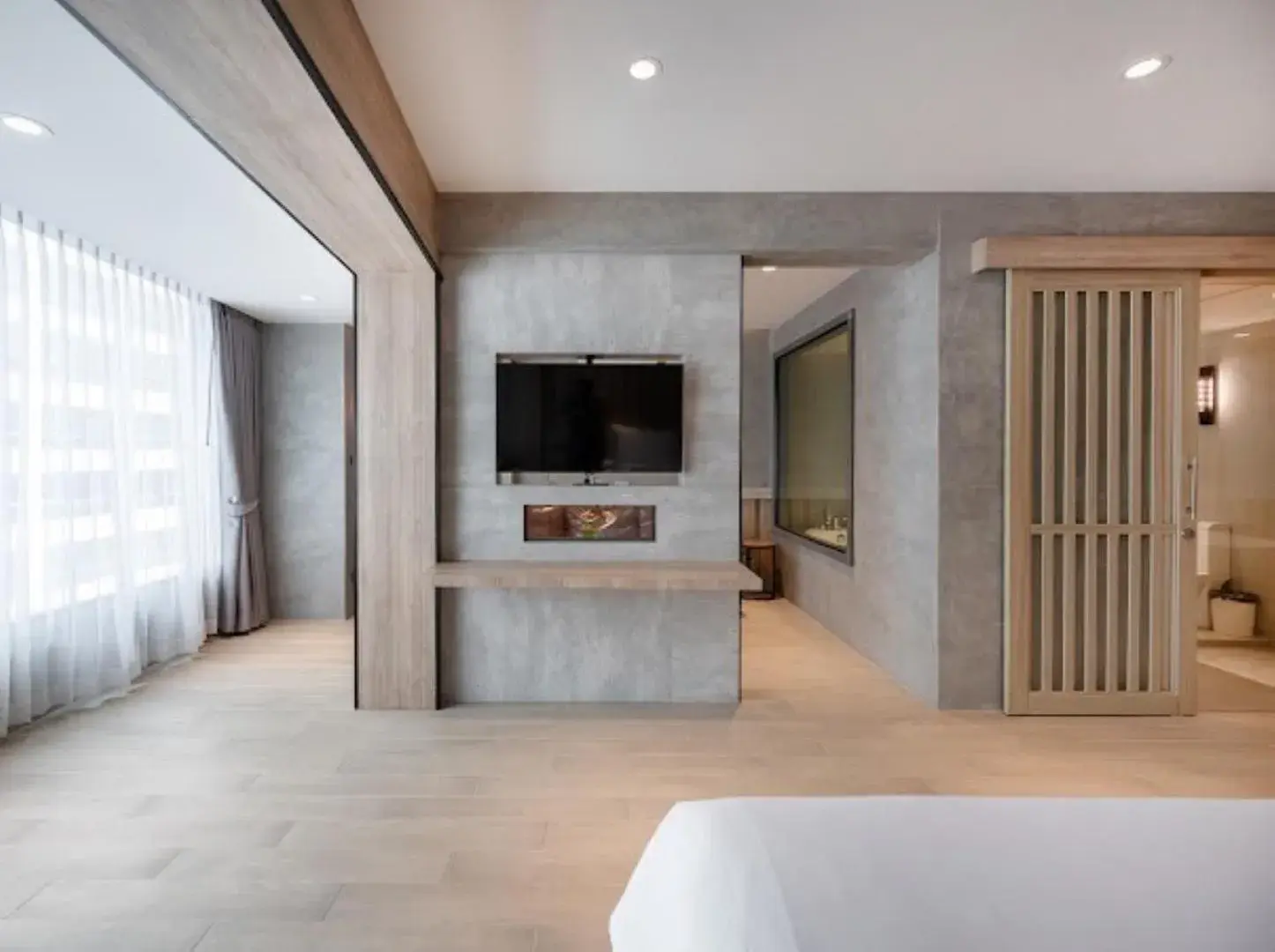 Bedroom, TV/Entertainment Center in Loft Bangkok Hotel - SHA Extra Plus
