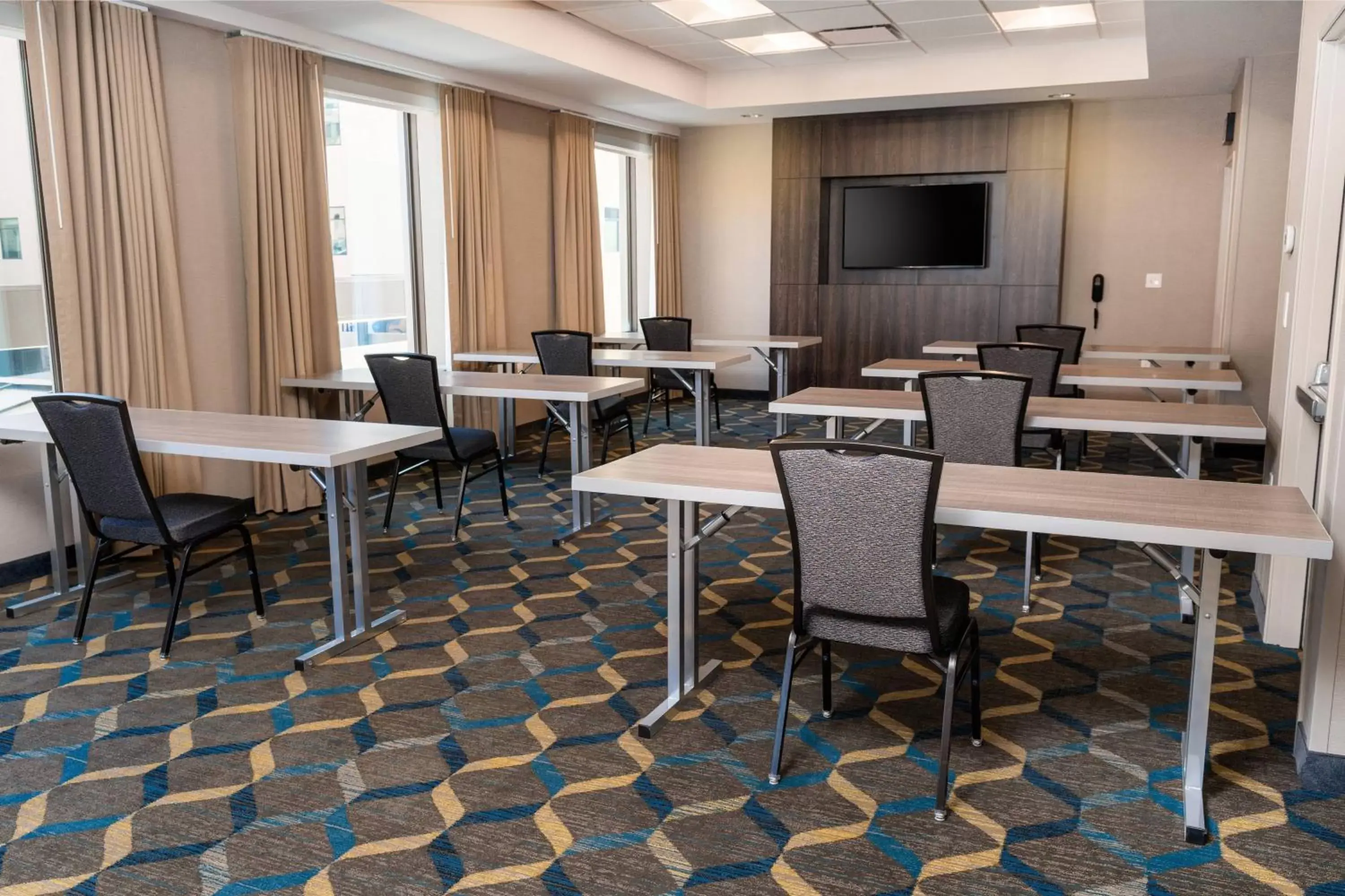 Meeting/conference room in Residence Inn by Marriott Grand Rapids Downtown