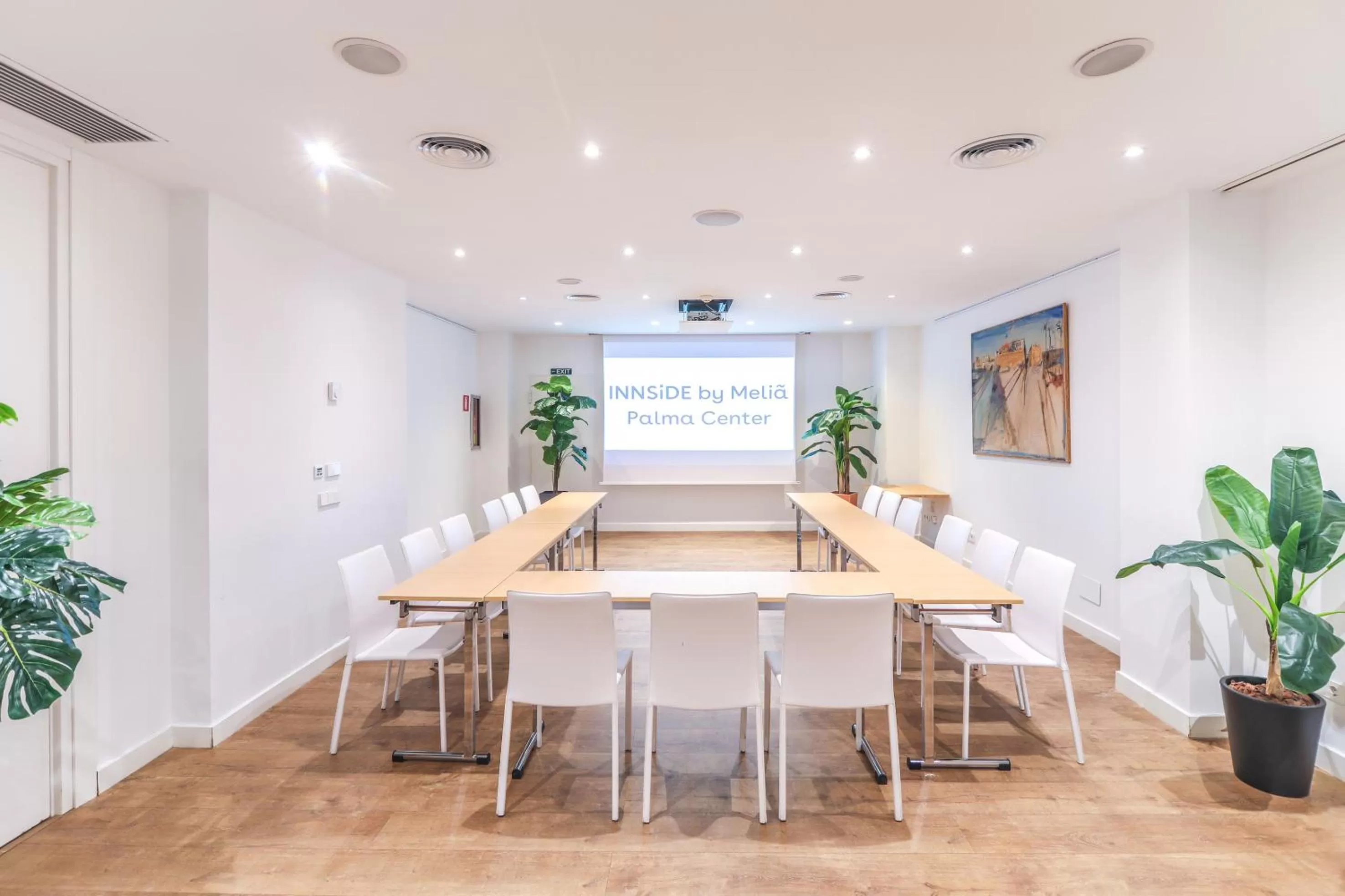 Meeting/conference room in INNSiDE by Meliá Palma Center