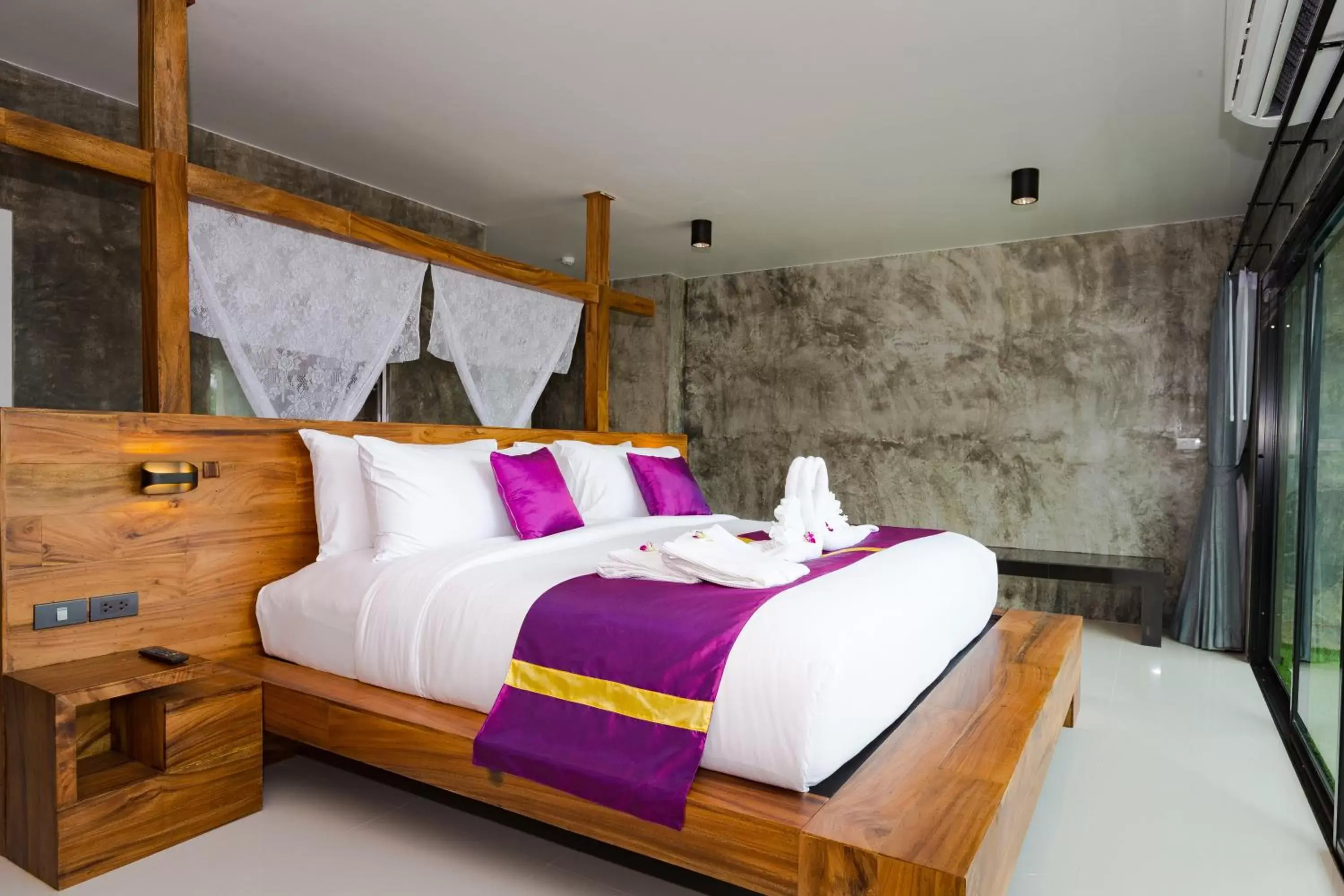Bed in Maneetel Krabi Beachfront-SHA Plus