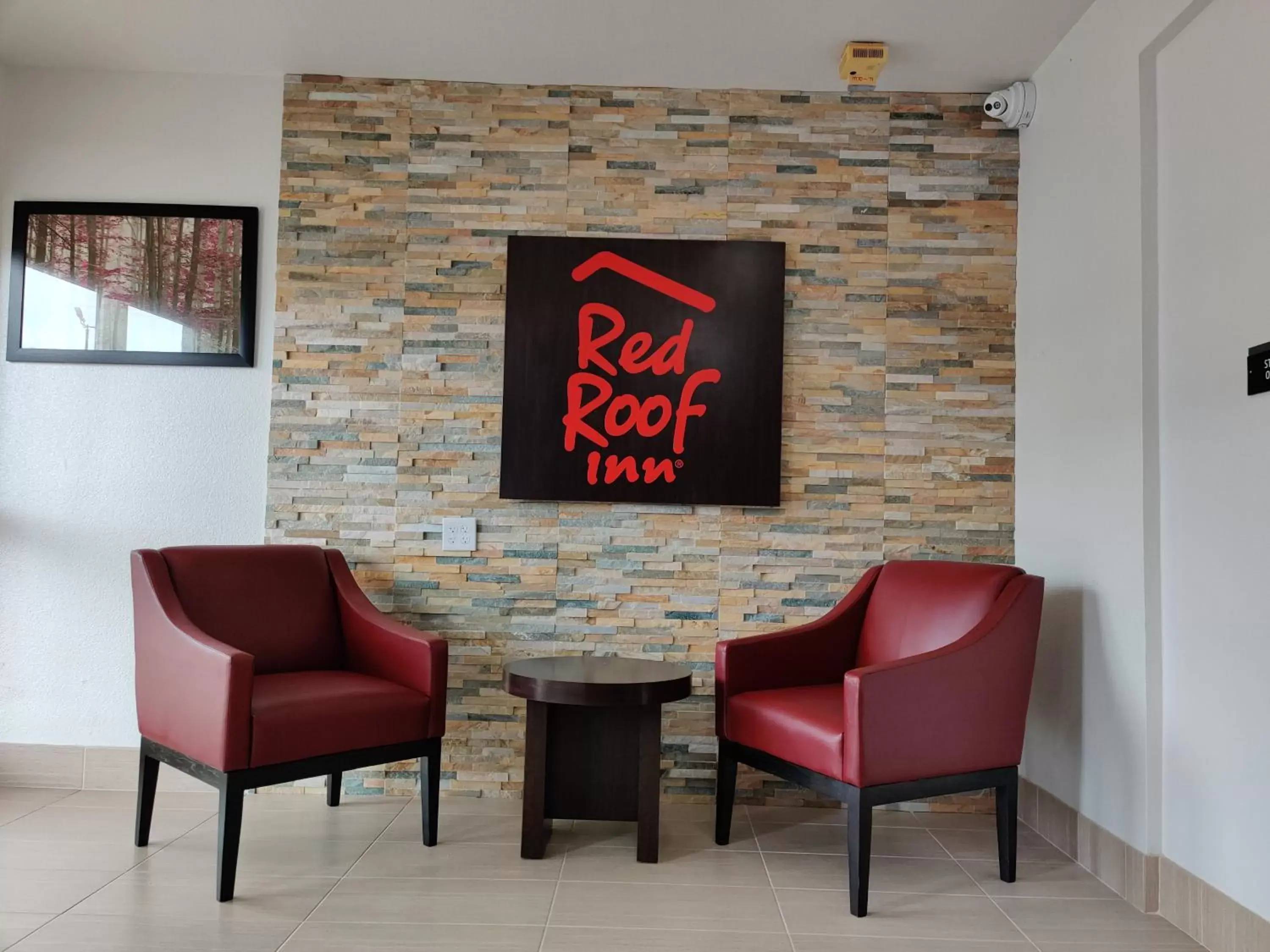 Lobby or reception, Seating Area in Red Roof Inn Houston - Jersey Village