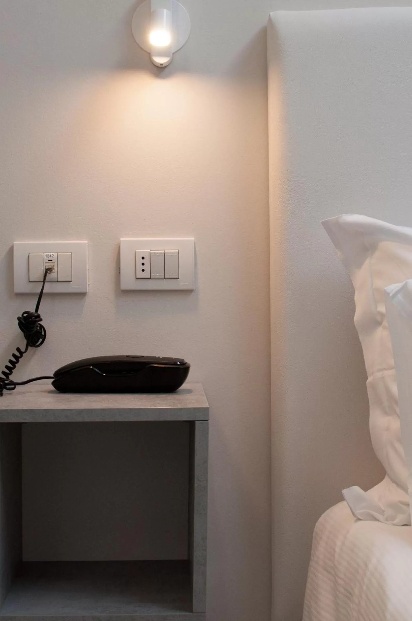 Decorative detail, Bed in Hotel Ca' di Gali