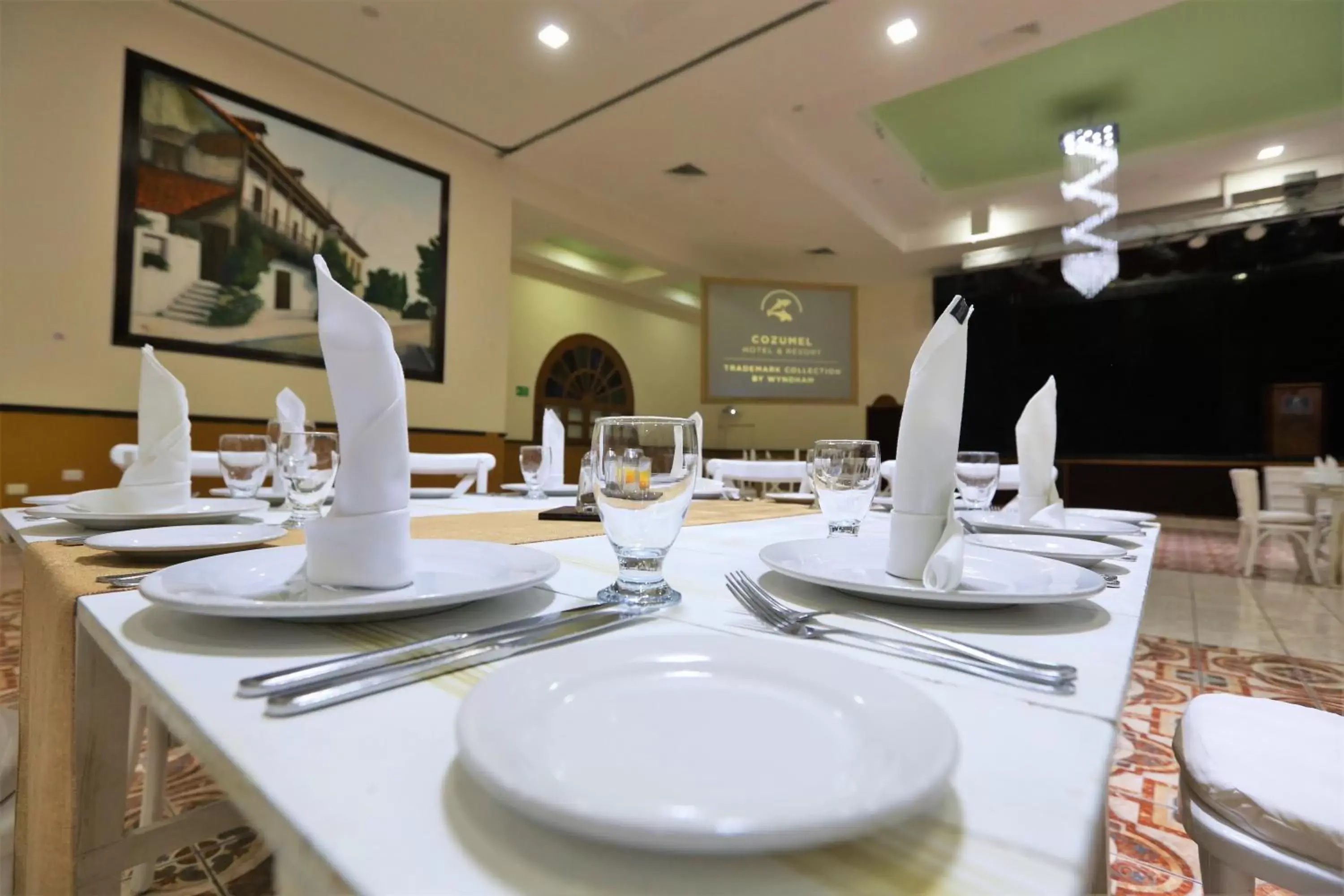 Banquet/Function facilities, Restaurant/Places to Eat in Cozumel Hotel & Resort Trademark Collection by Wyndham