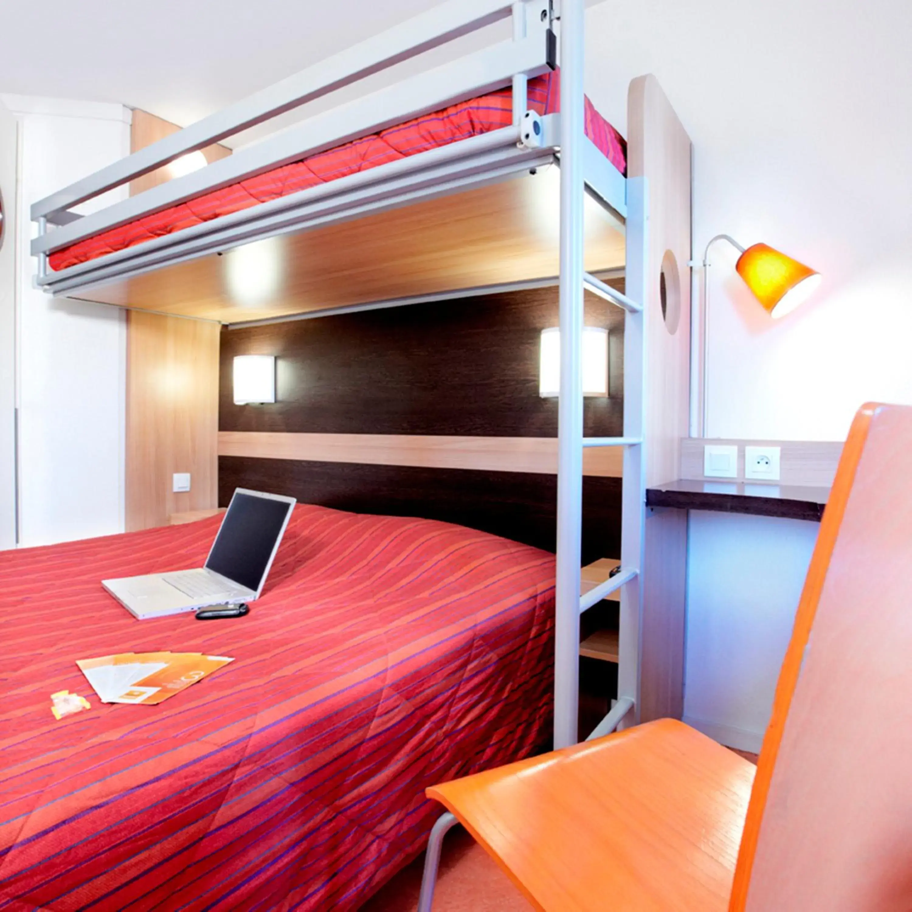 Bedroom, Bunk Bed in Premiere Classe Dunkerque Est Armbouts Cappel