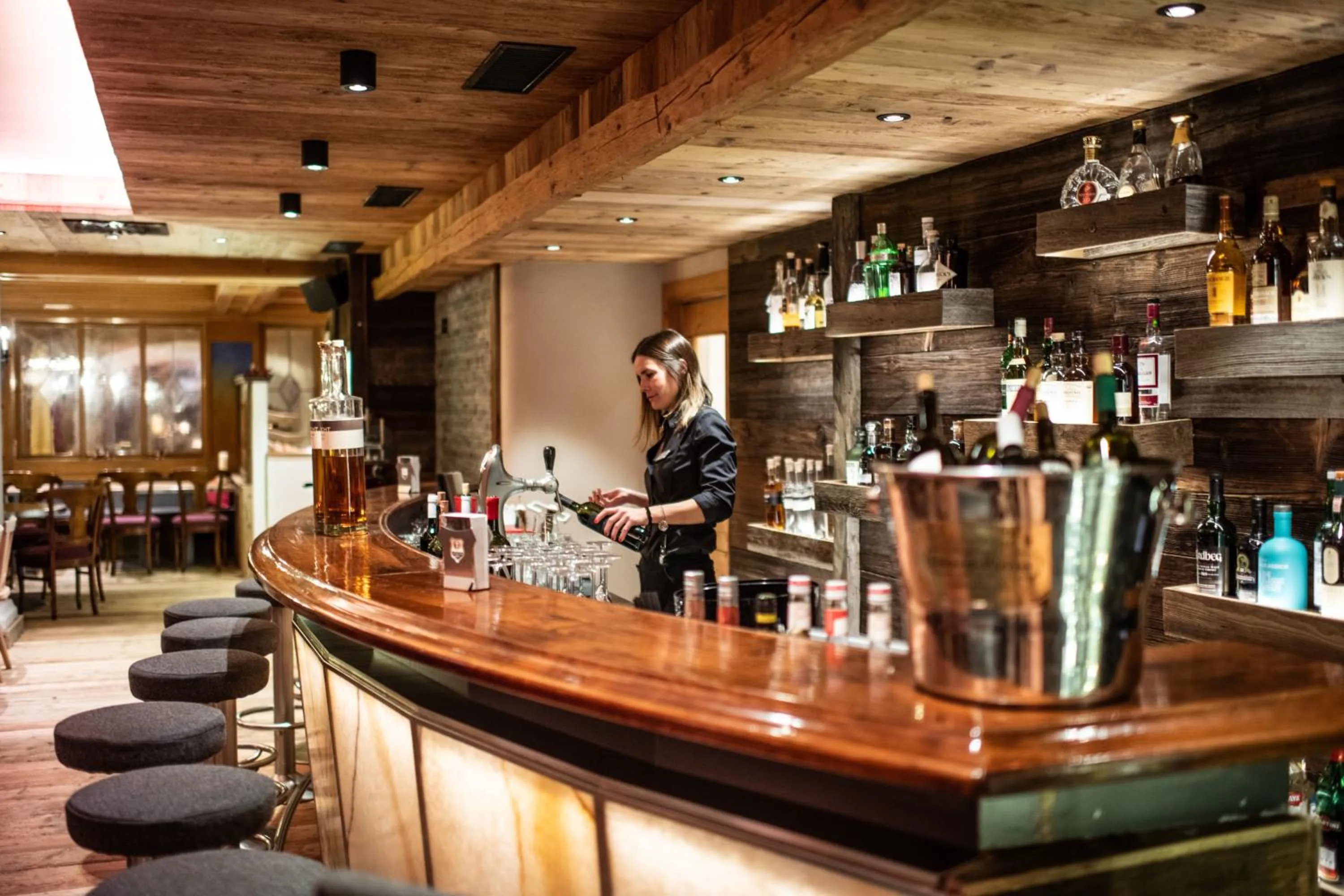 Lounge or bar in Tradition Julen Hotel