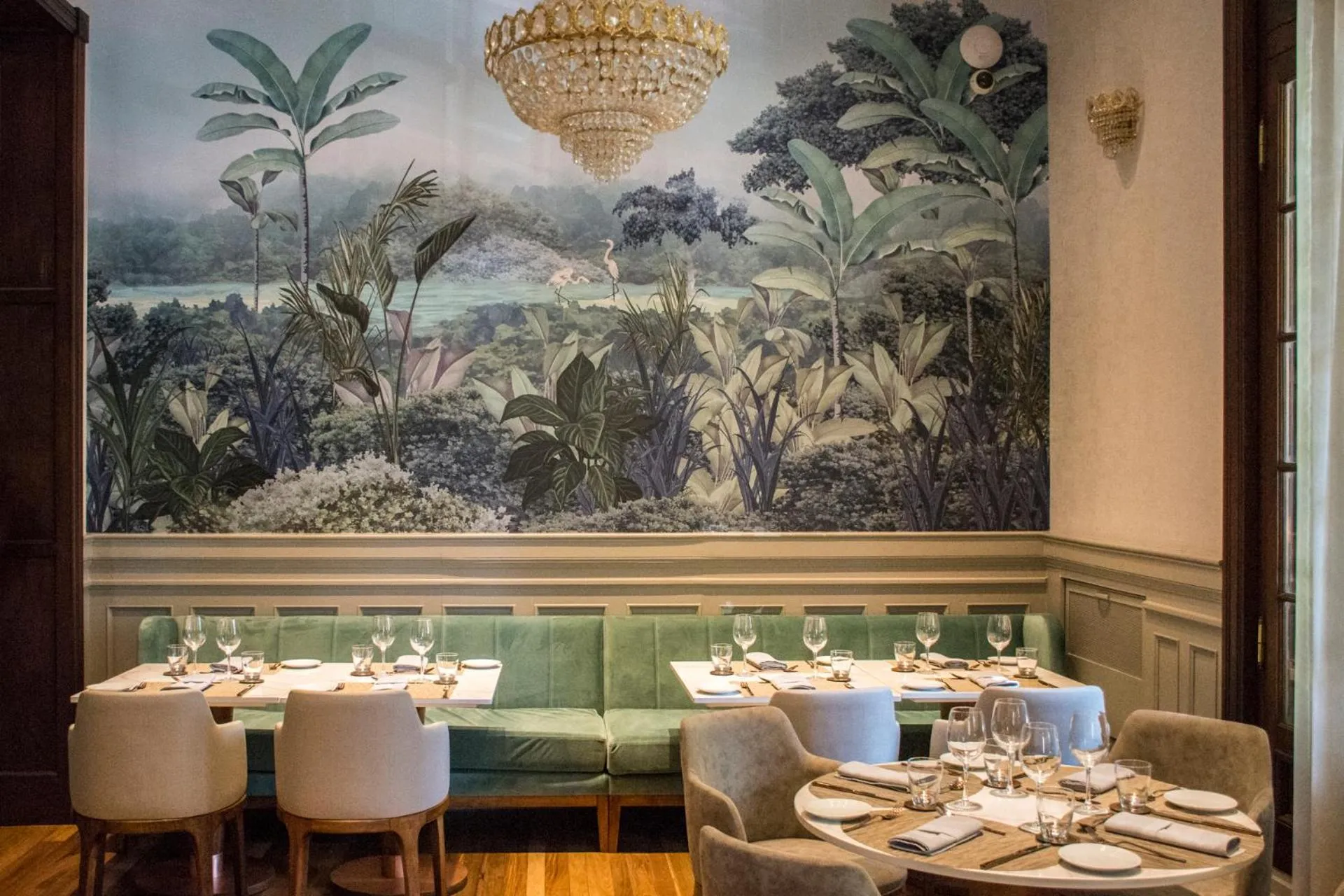 Restaurant/places to eat in Grand Brizo La Plata