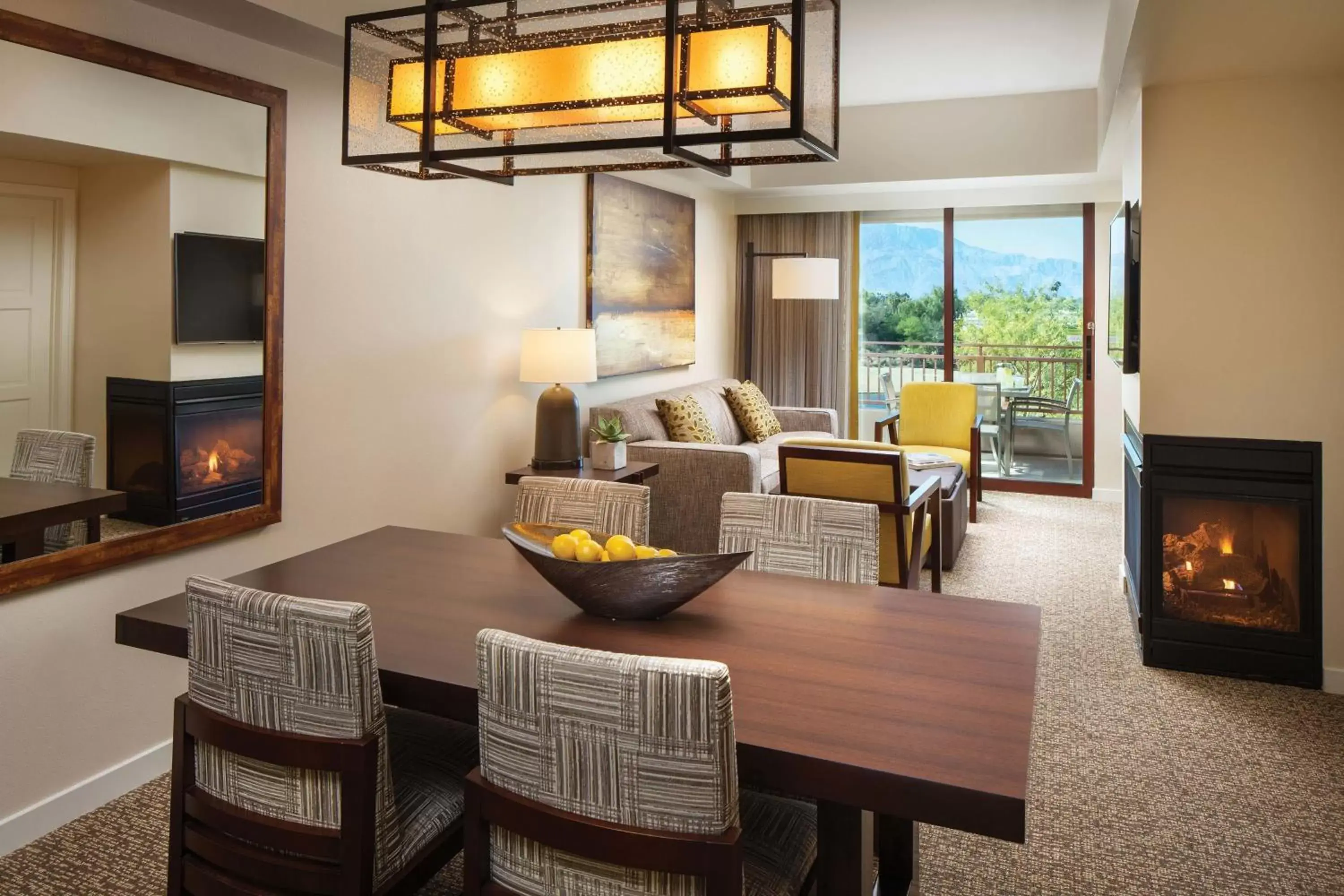 Restaurant/places to eat, Seating Area in The Westin Desert Willow Villas, Palm Desert