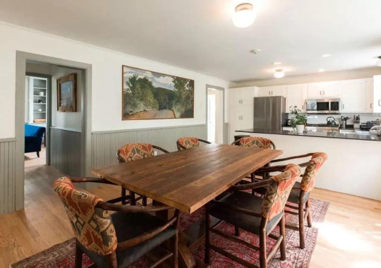 Dining Area in Wylder Windham