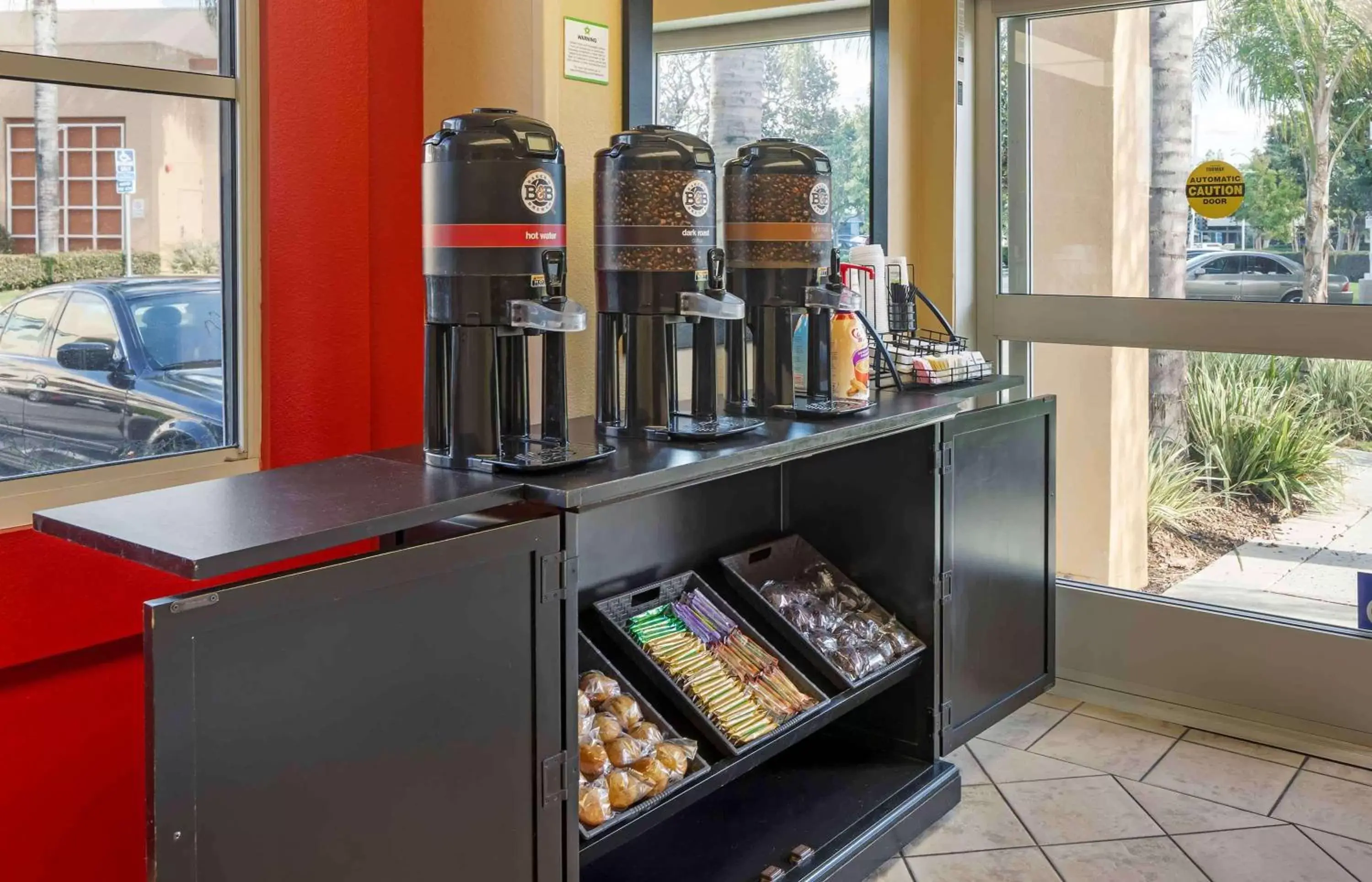 Breakfast in Extended Stay America Suites - Orange County - Irvine Spectrum