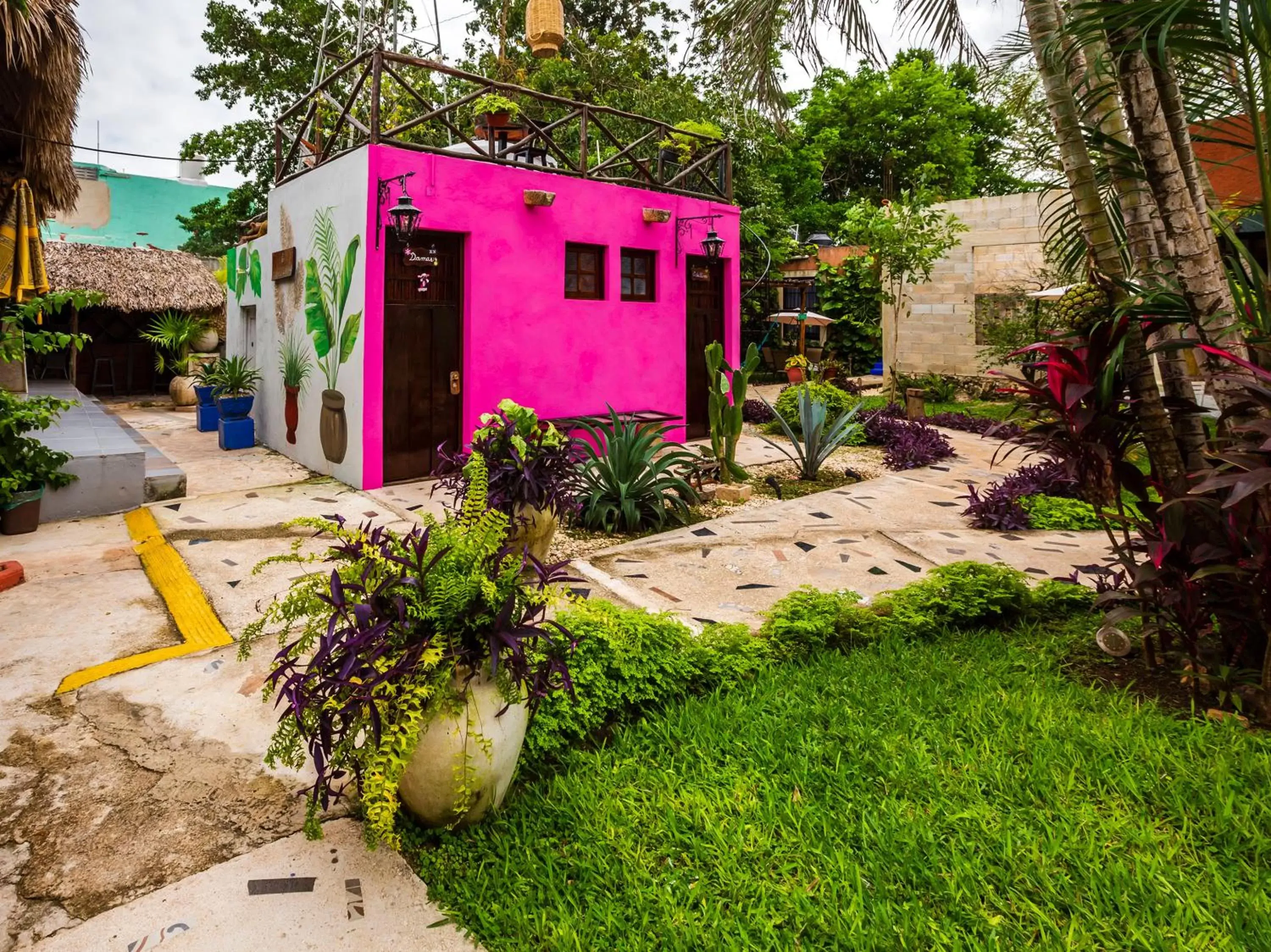 Patio, Property Building in Casa Aluxes Hotel