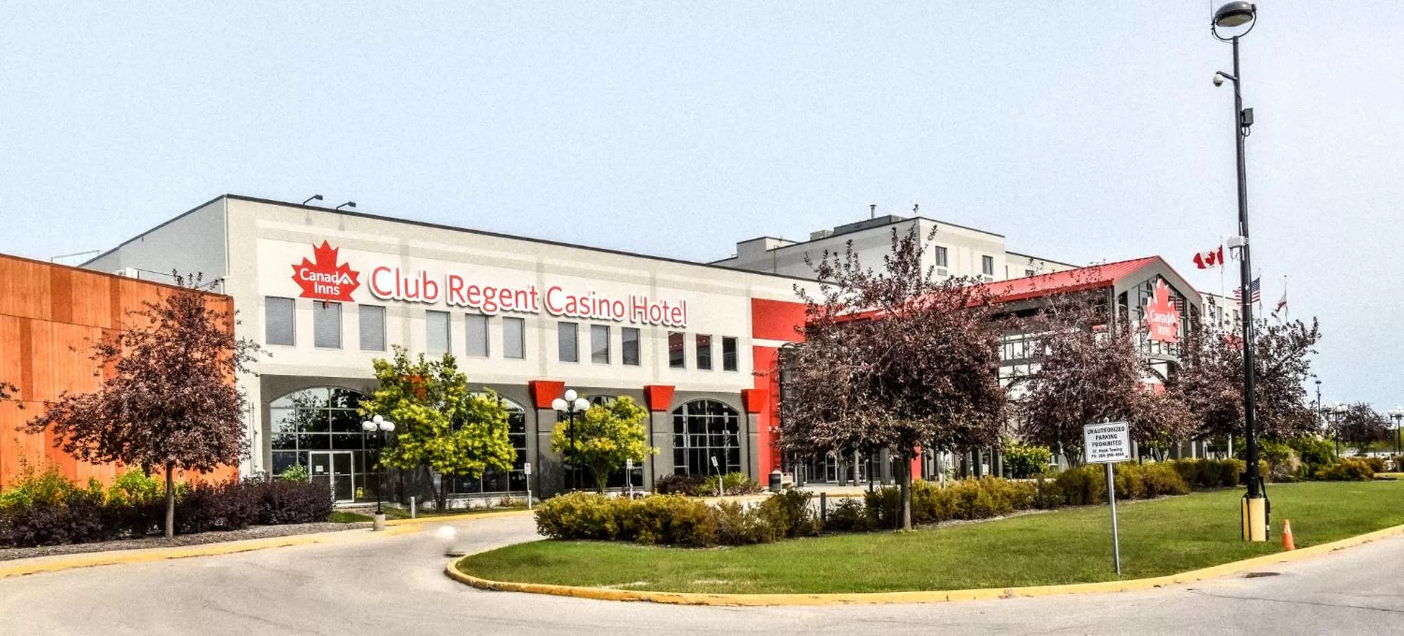 Facade/entrance in Canad Inns Destination Centre Club Regent Casino Hotel