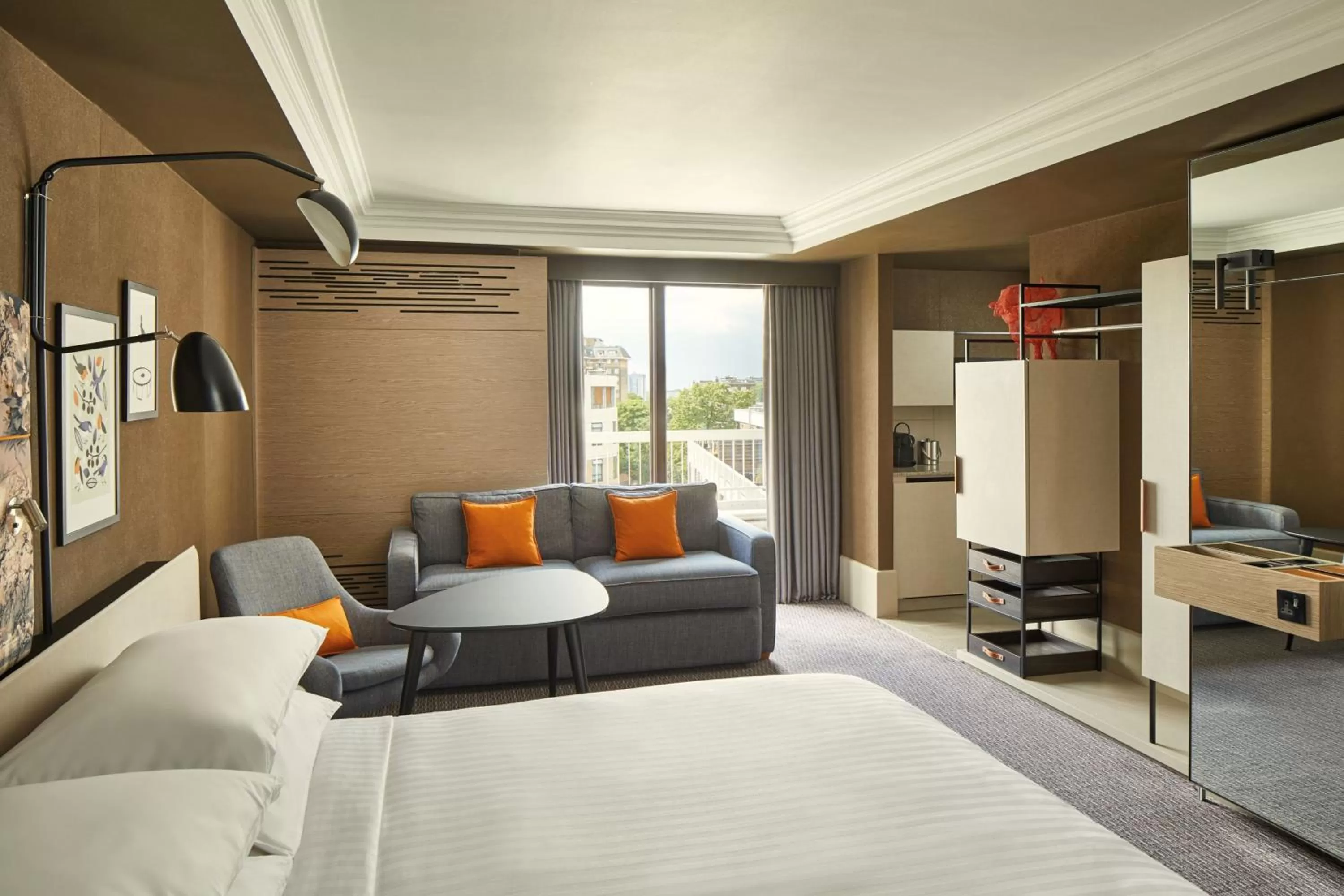 Photo of the whole room, Bed in London Marriott Hotel Regents Park